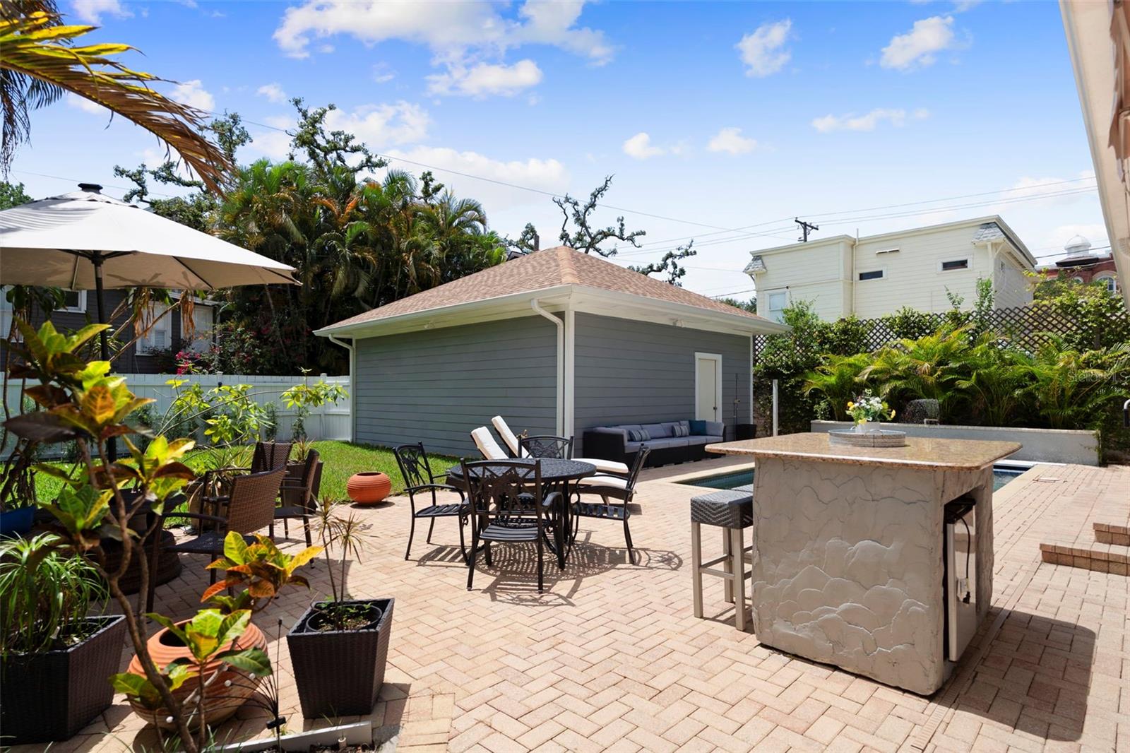 MORRISON GROVE - Residential
