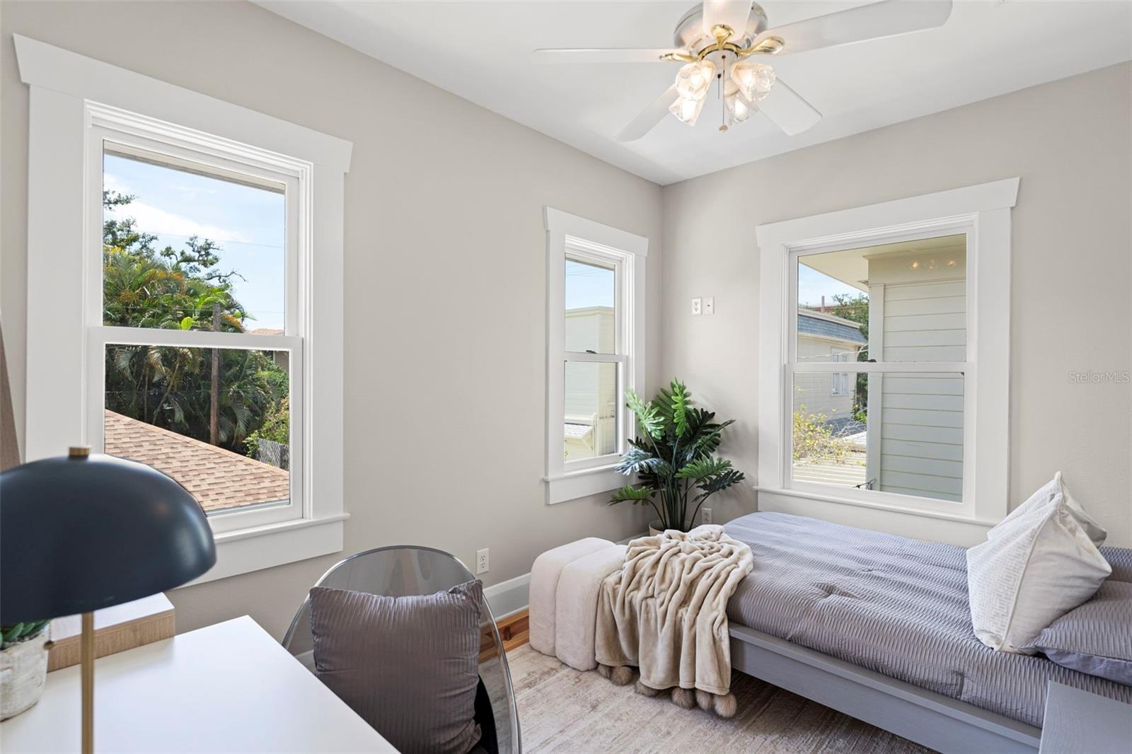 MORRISON GROVE - Residential