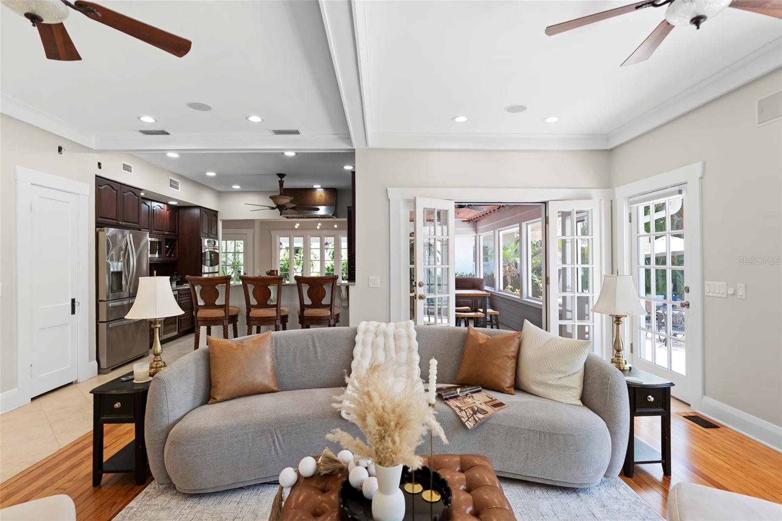 MORRISON GROVE - Residential