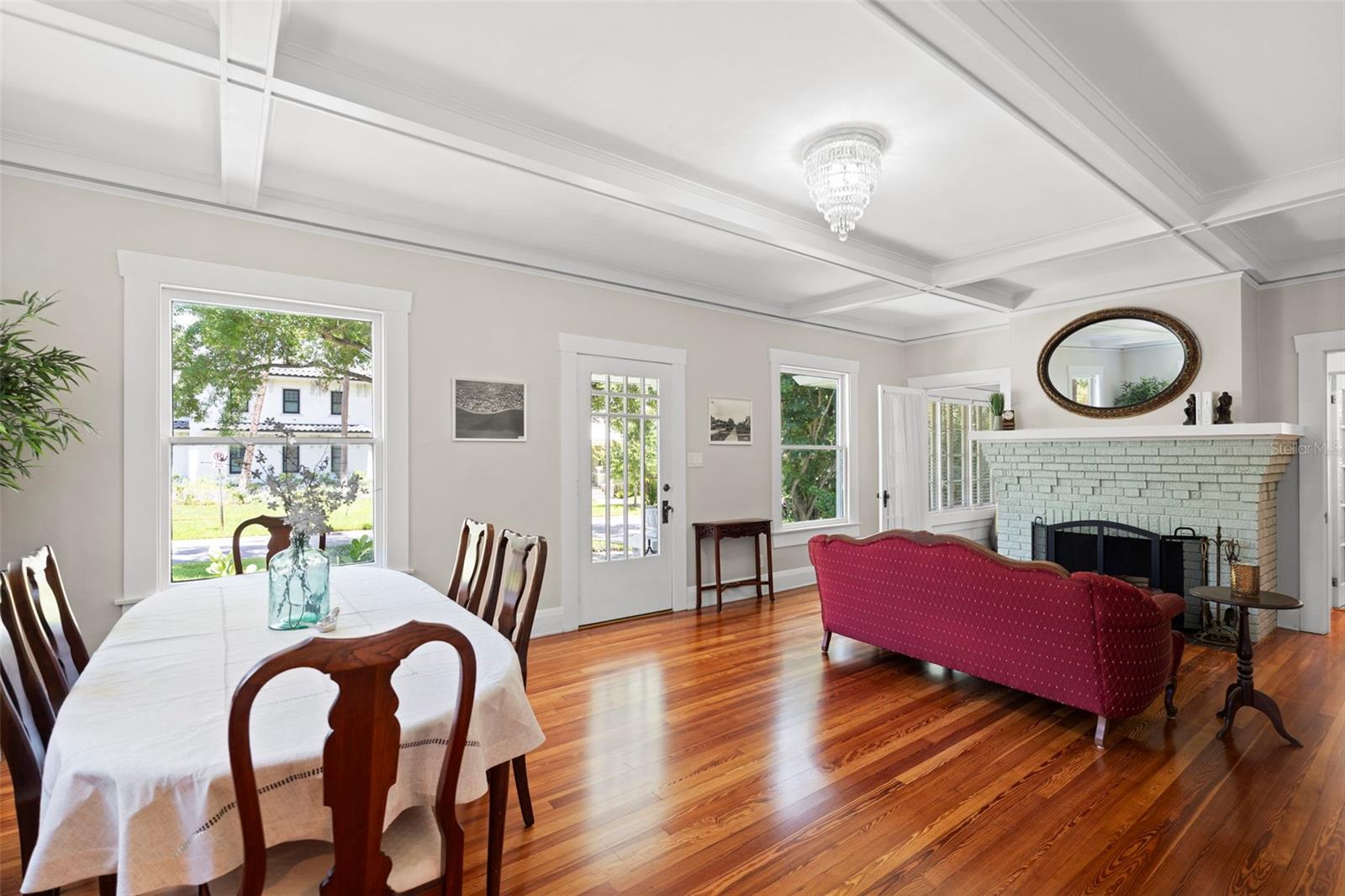 MORRISON GROVE - Residential