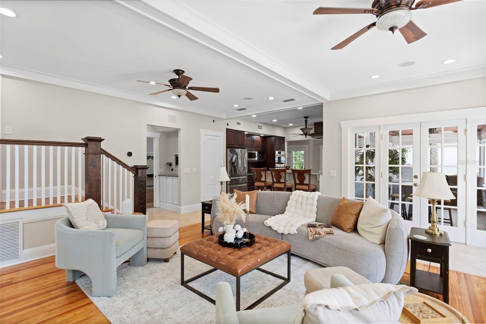 MORRISON GROVE - Residential