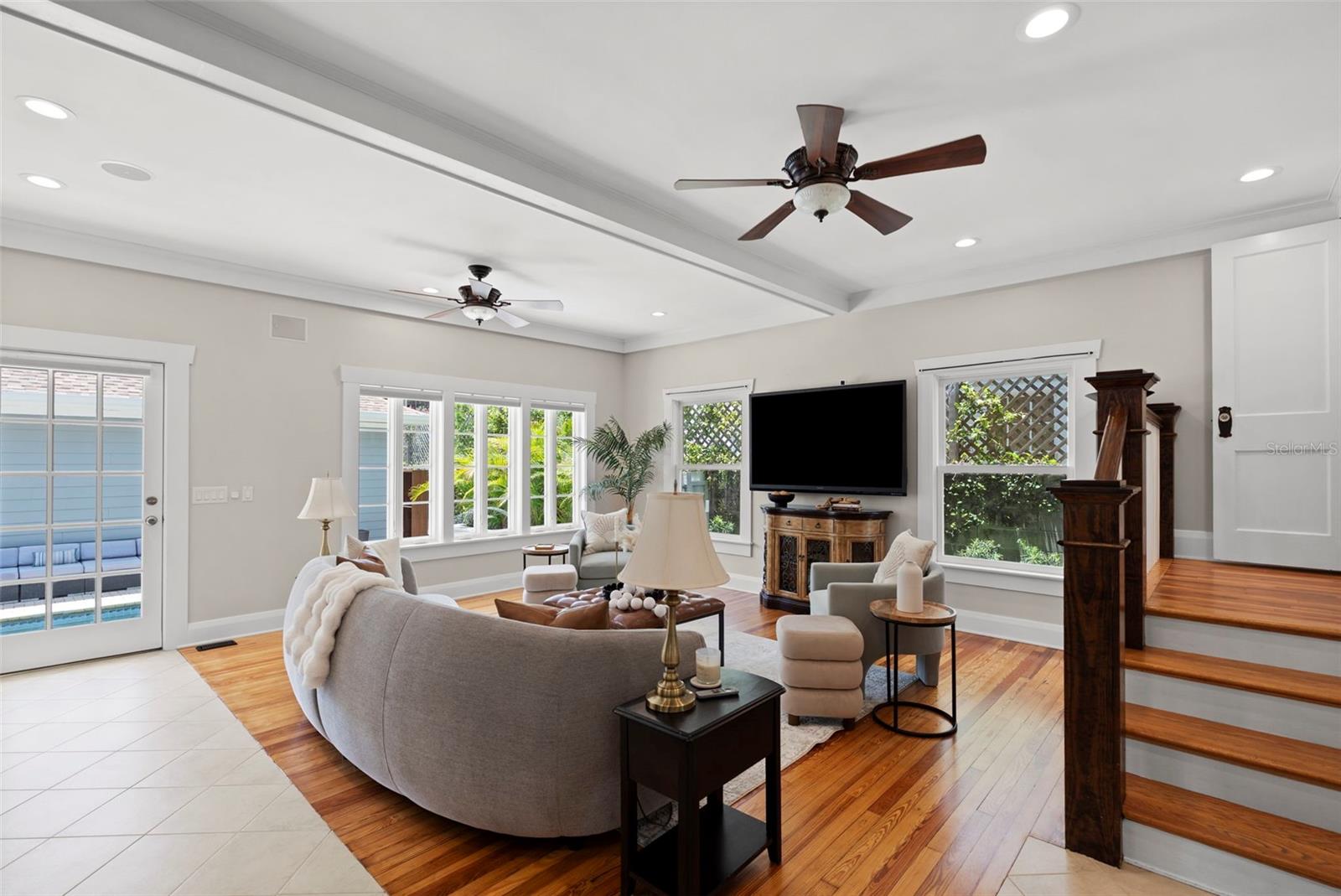 MORRISON GROVE - Residential