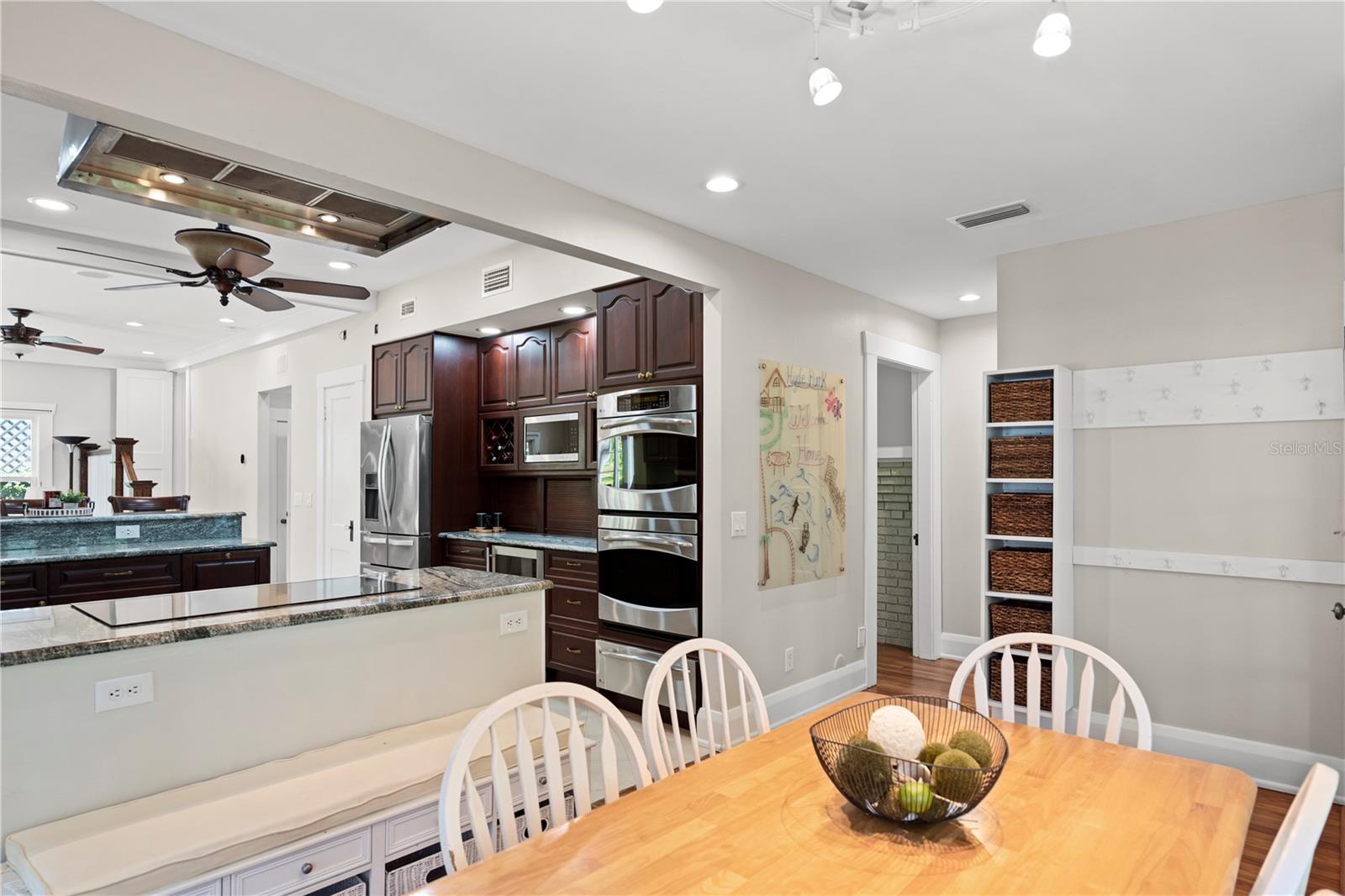 MORRISON GROVE - Residential
