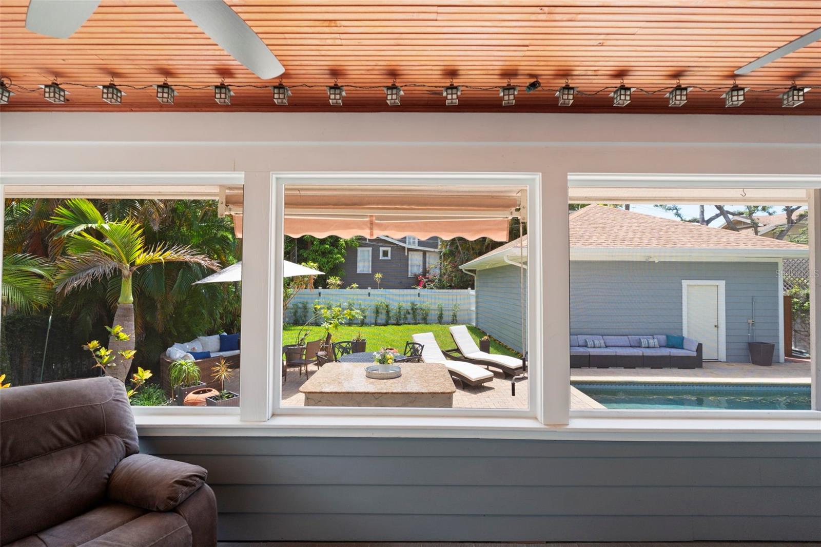 MORRISON GROVE - Residential