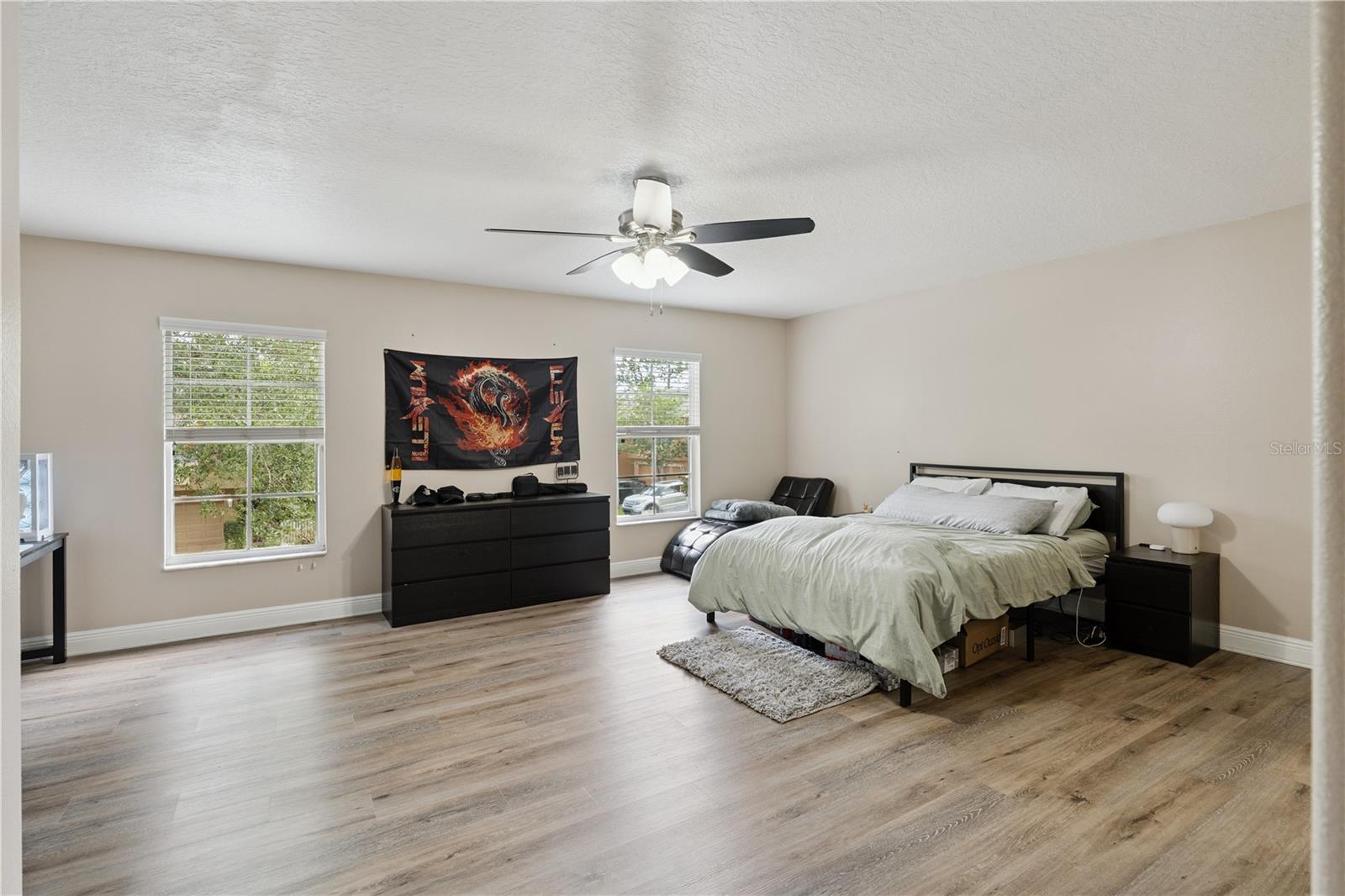 HAWTHORNE GLEN - Residential