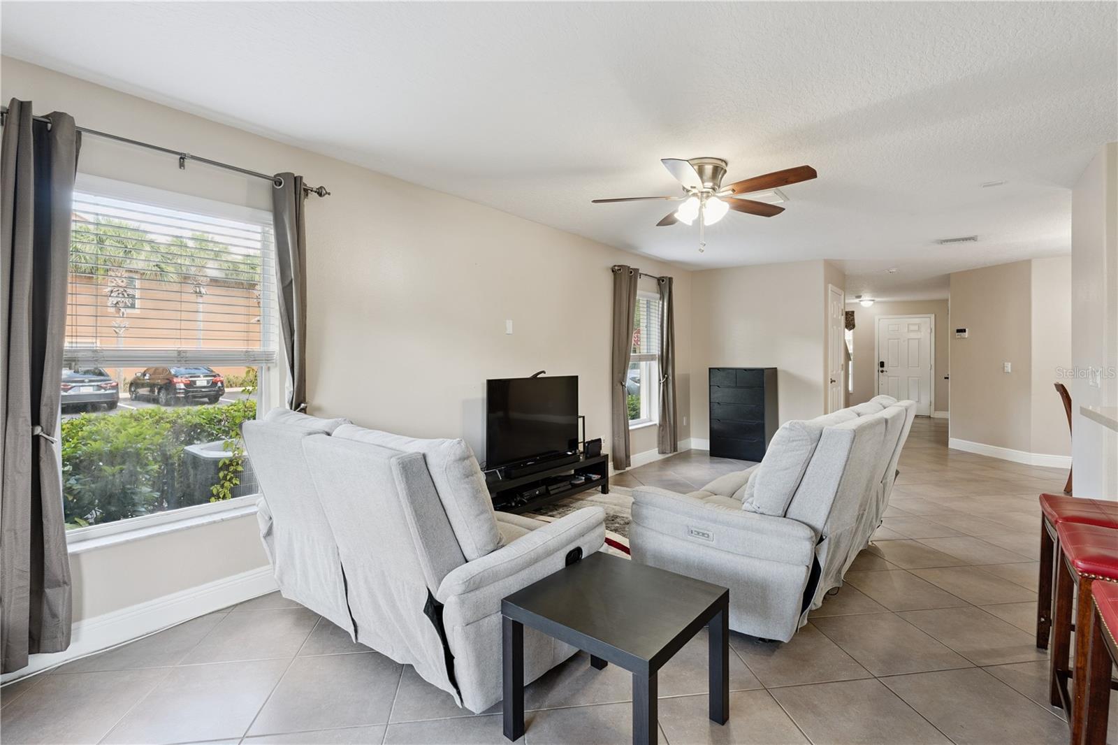 HAWTHORNE GLEN - Residential