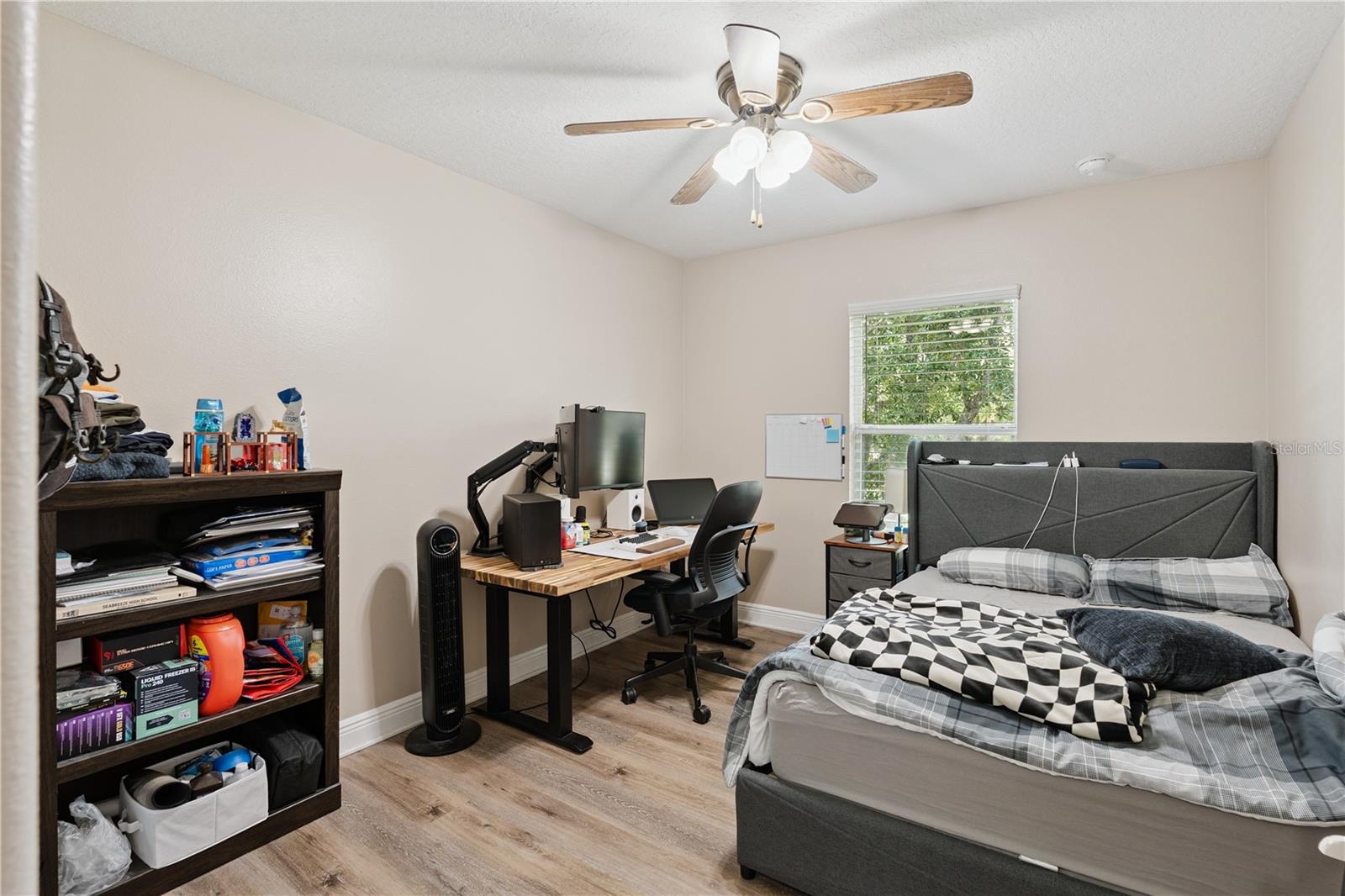 HAWTHORNE GLEN - Residential
