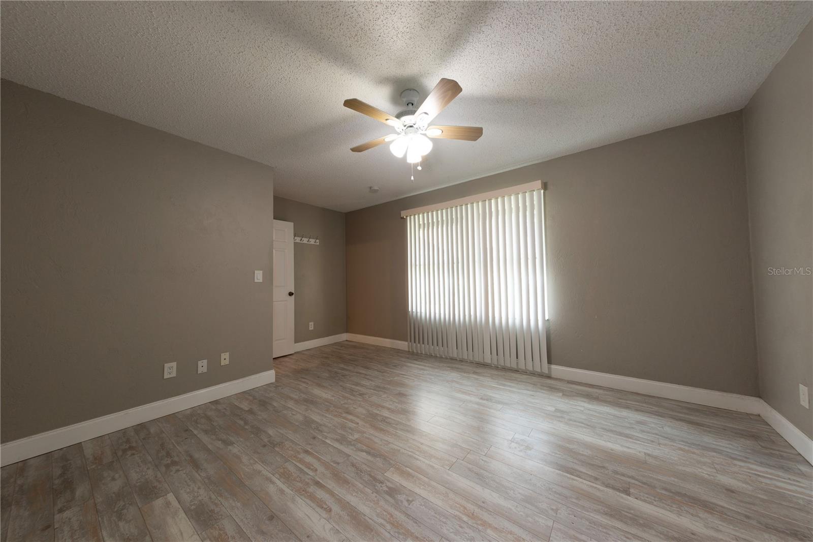 PERSIMMON PLACE CONDO - Residential