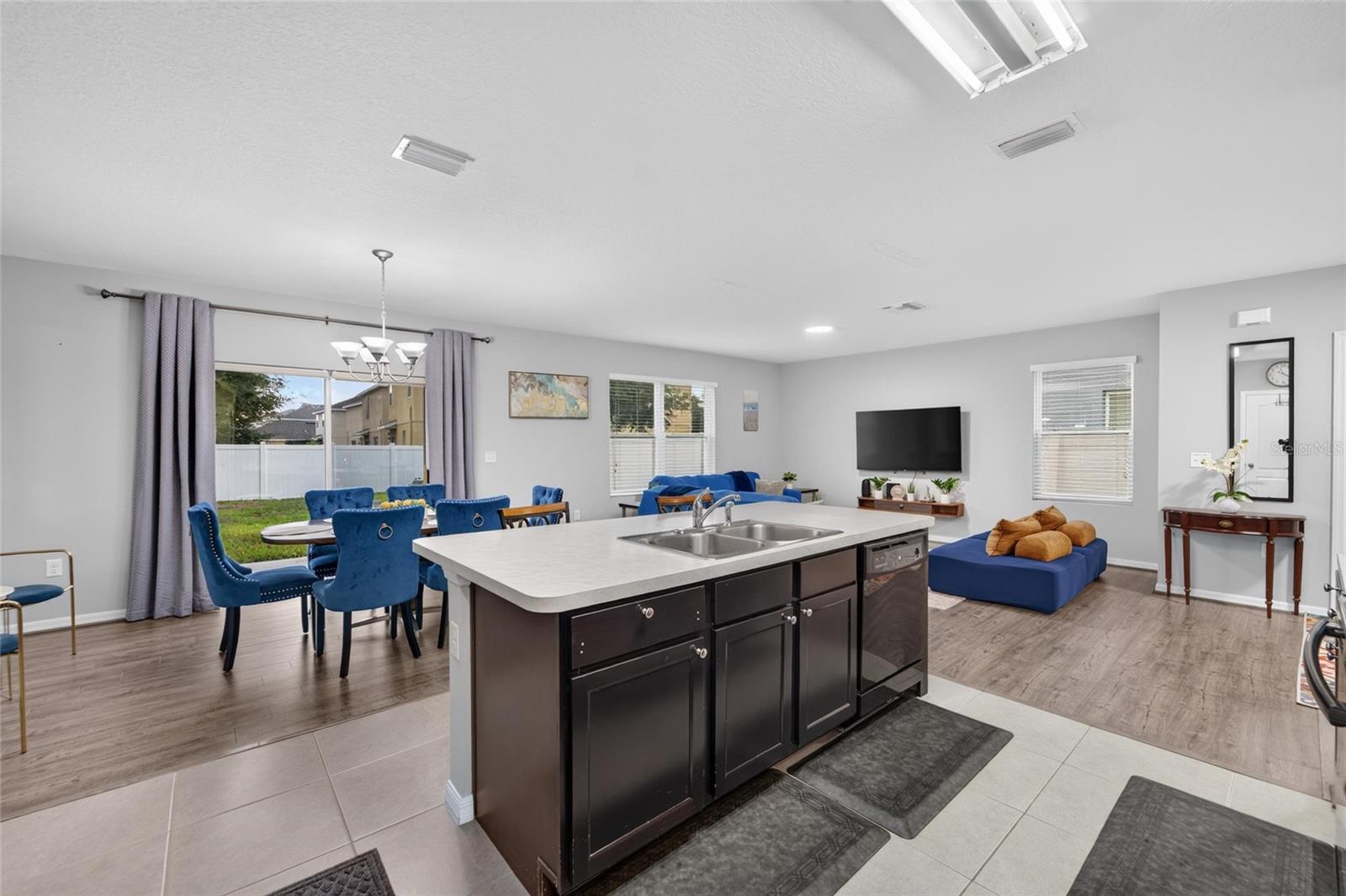 SANCTUARY PH 2 - Residential