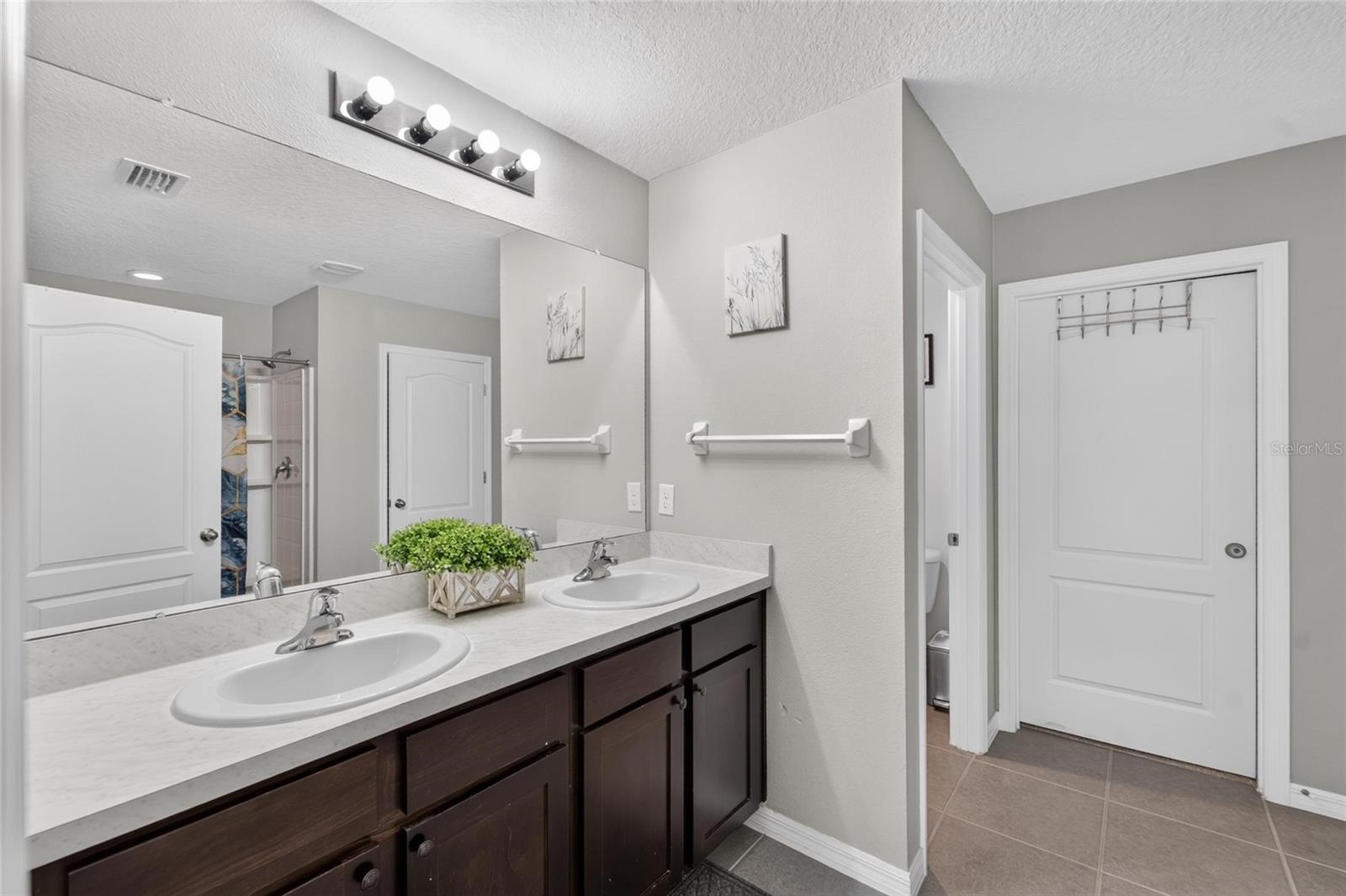 SANCTUARY PH 2 - Residential