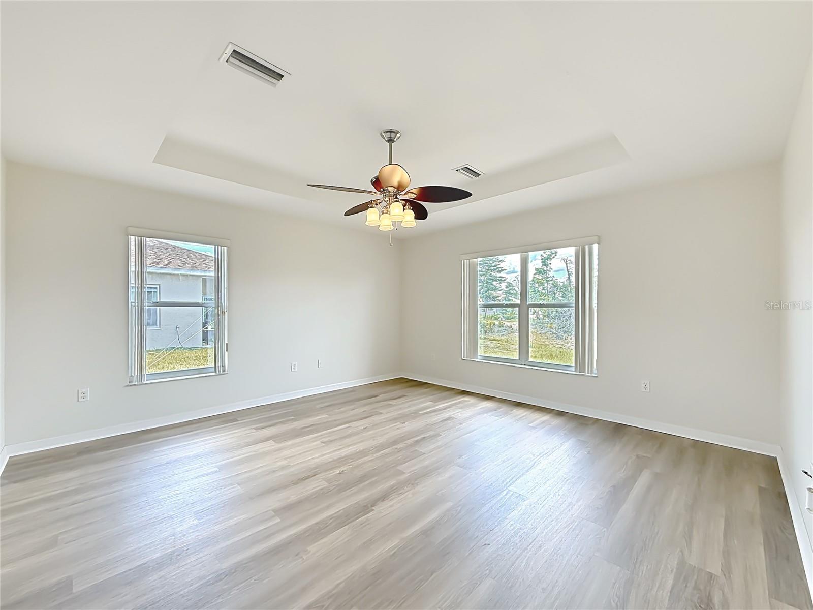 MARION OAKS UN 04 - Residential
