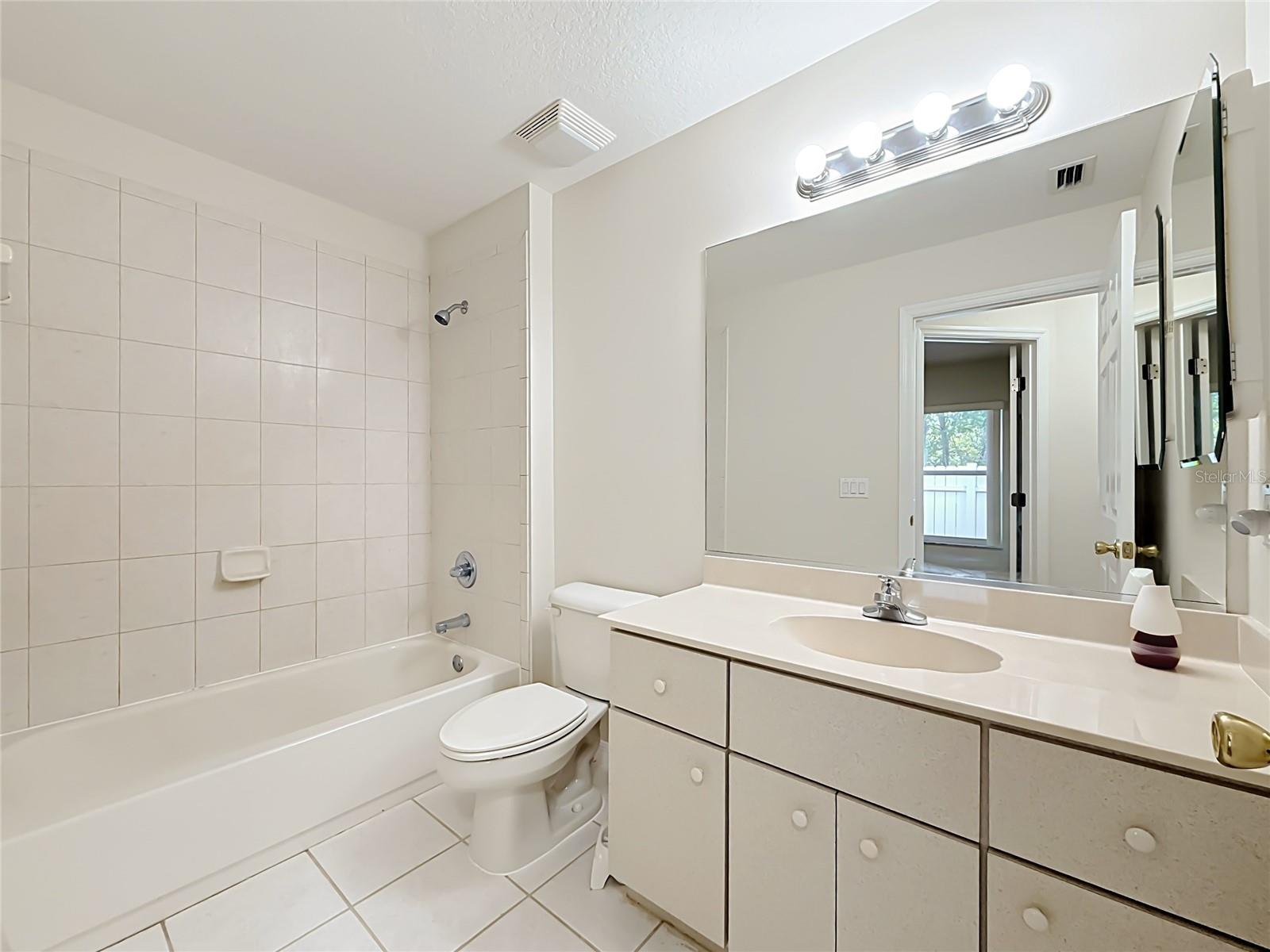MARION OAKS UN 04 - Residential
