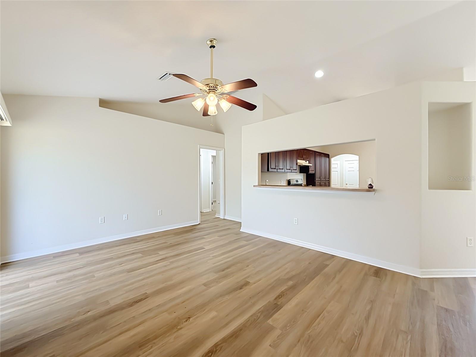 MARION OAKS UN 04 - Residential