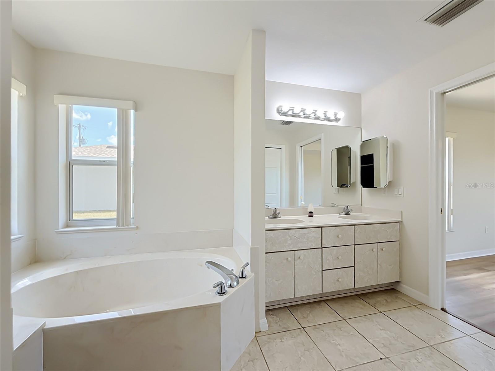 MARION OAKS UN 04 - Residential