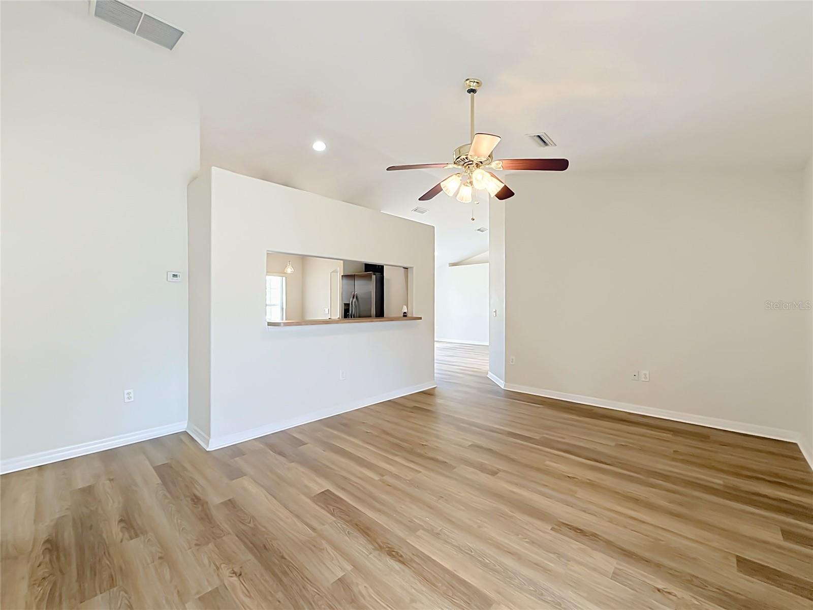 MARION OAKS UN 04 - Residential