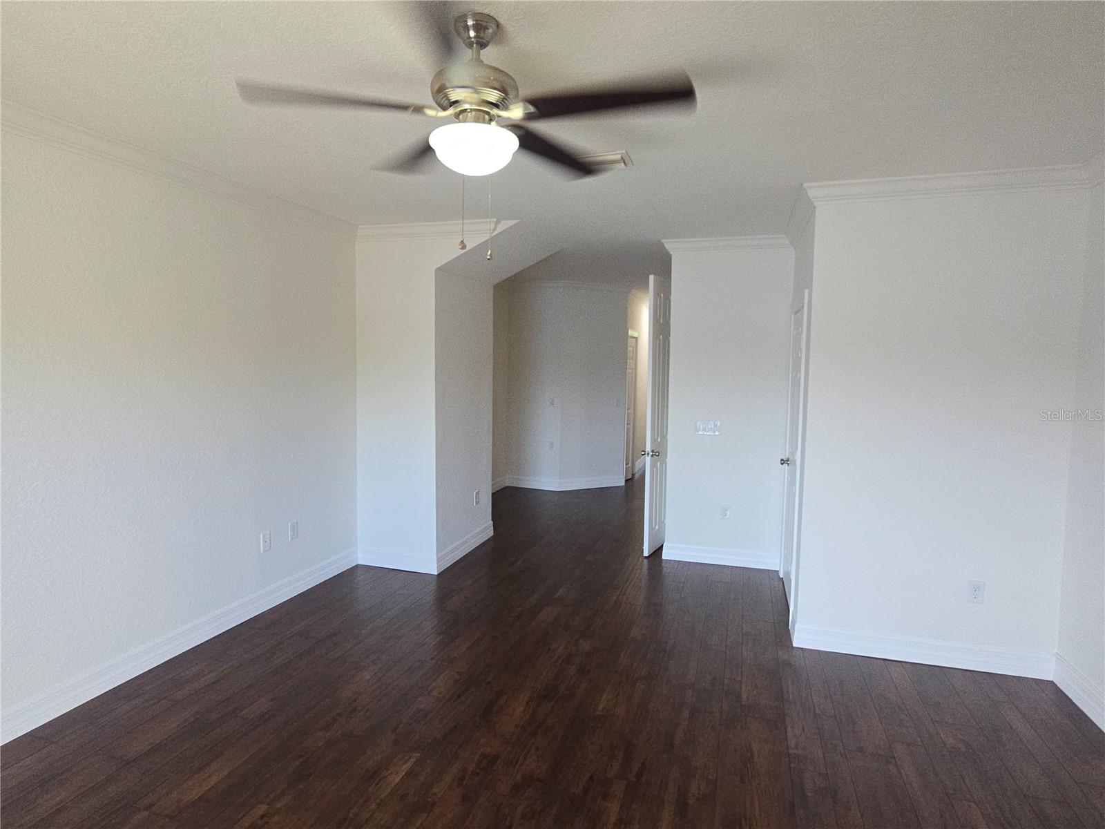 WESTCHESTER LAKE TWNHMS - Residential Lease
