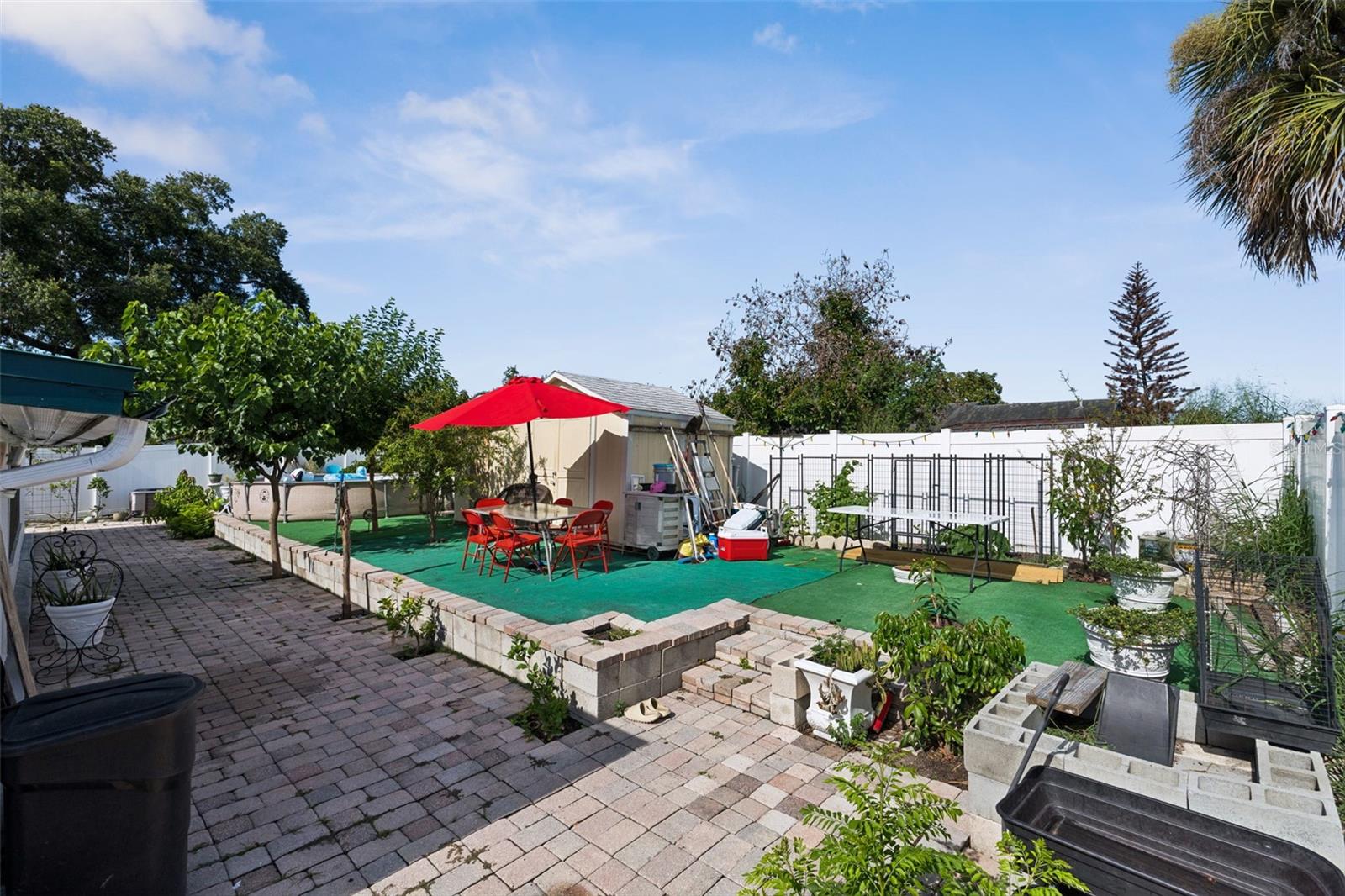 SKY LAKEA - Residential