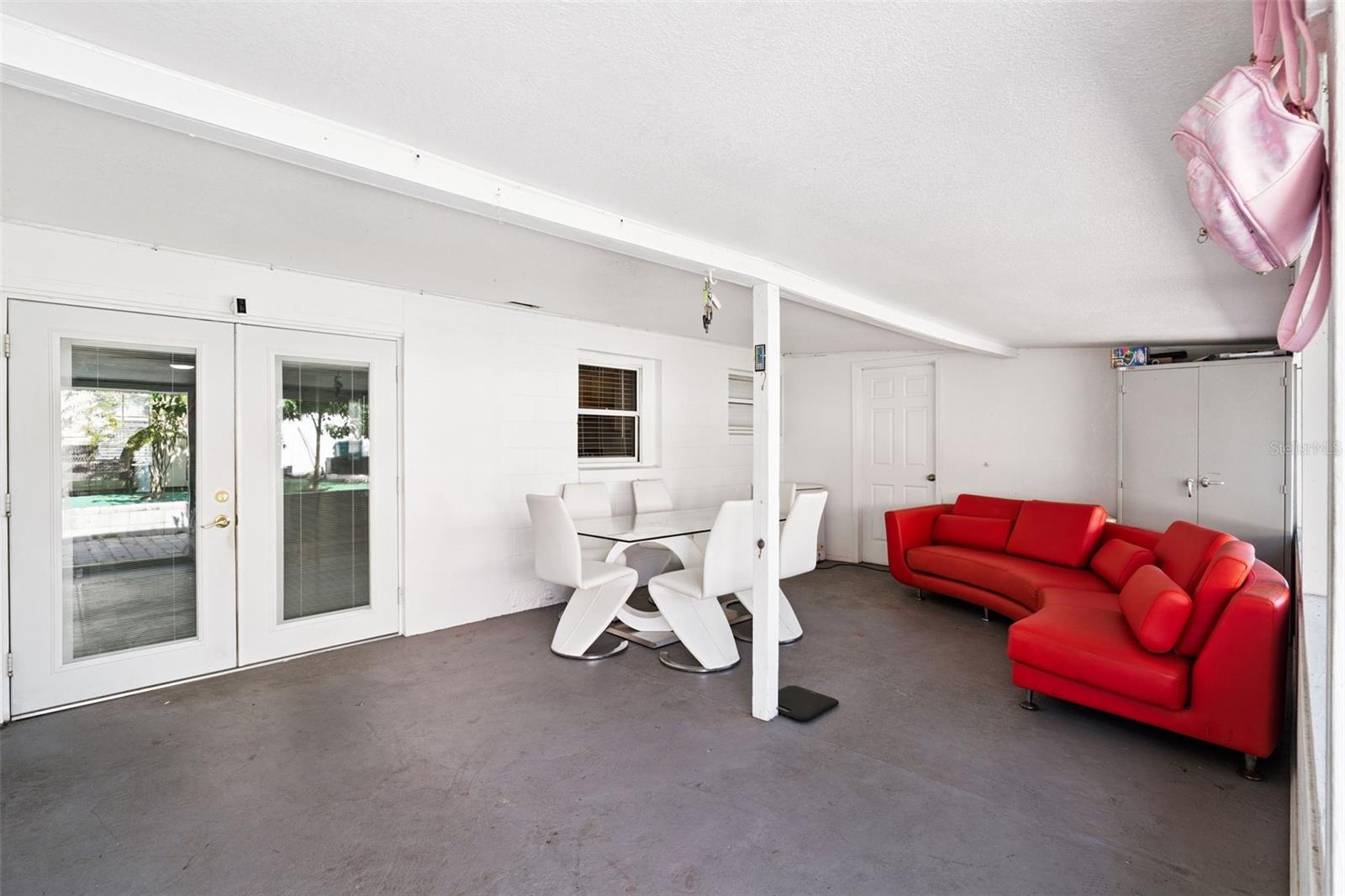SKY LAKEA - Residential