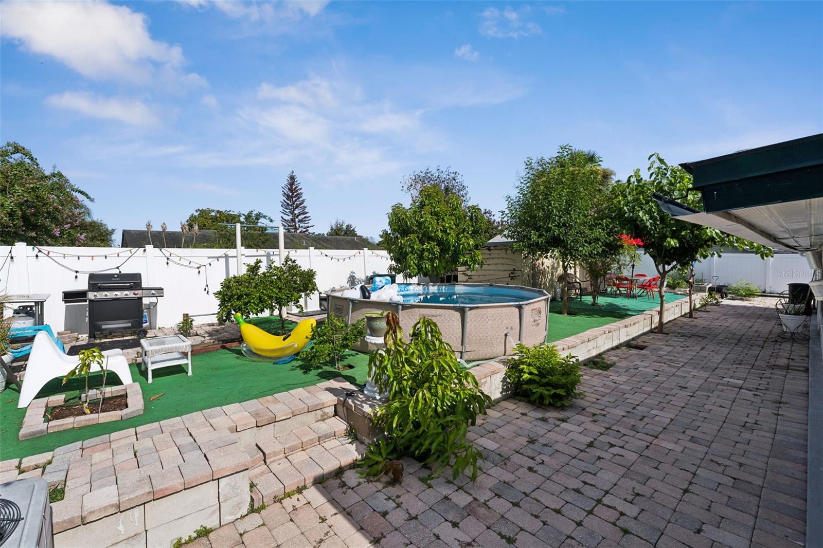 SKY LAKEA - Residential