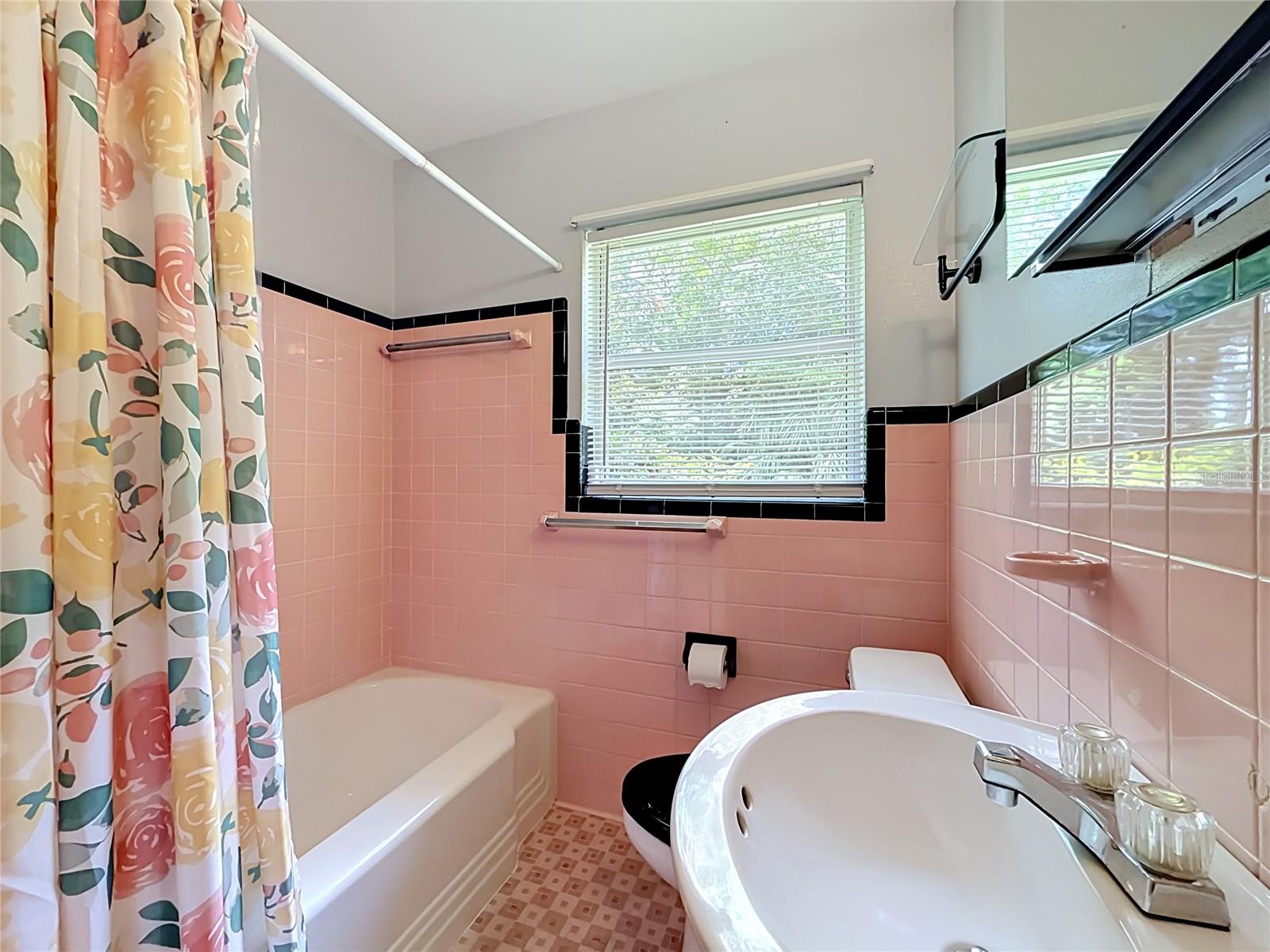 LA BELLE ADD - Residential