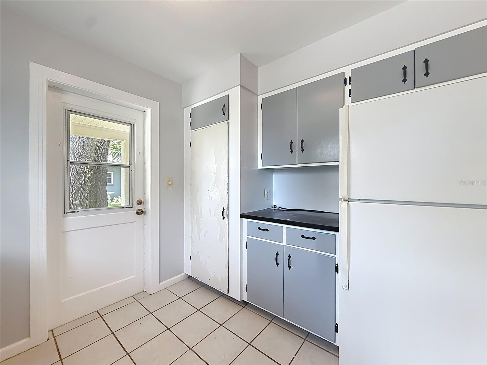 LA BELLE ADD - Residential
