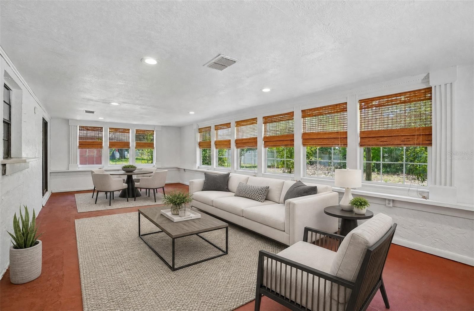 WHISTLER GROVE - Residential