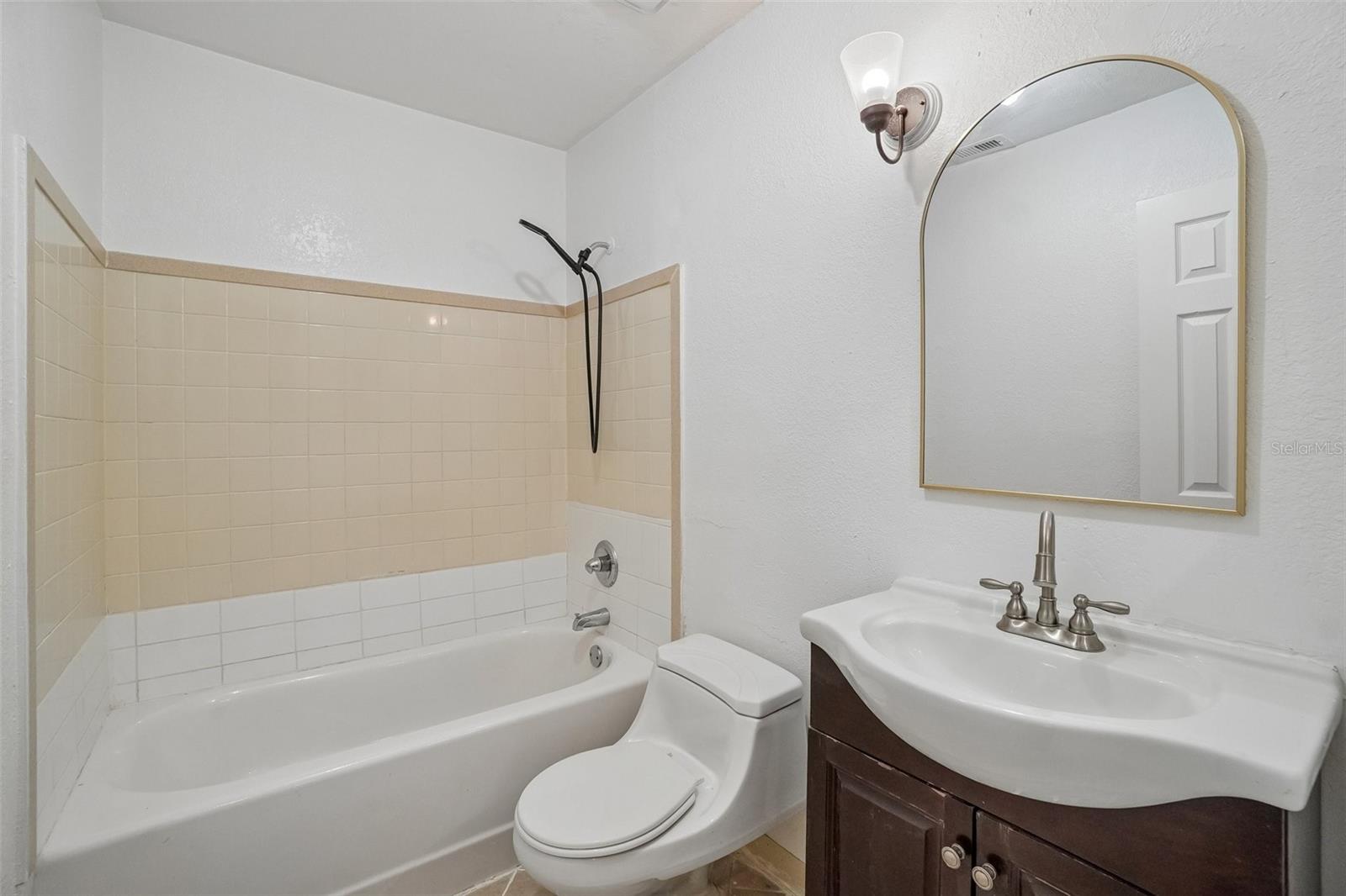 WHISTLER GROVE - Residential