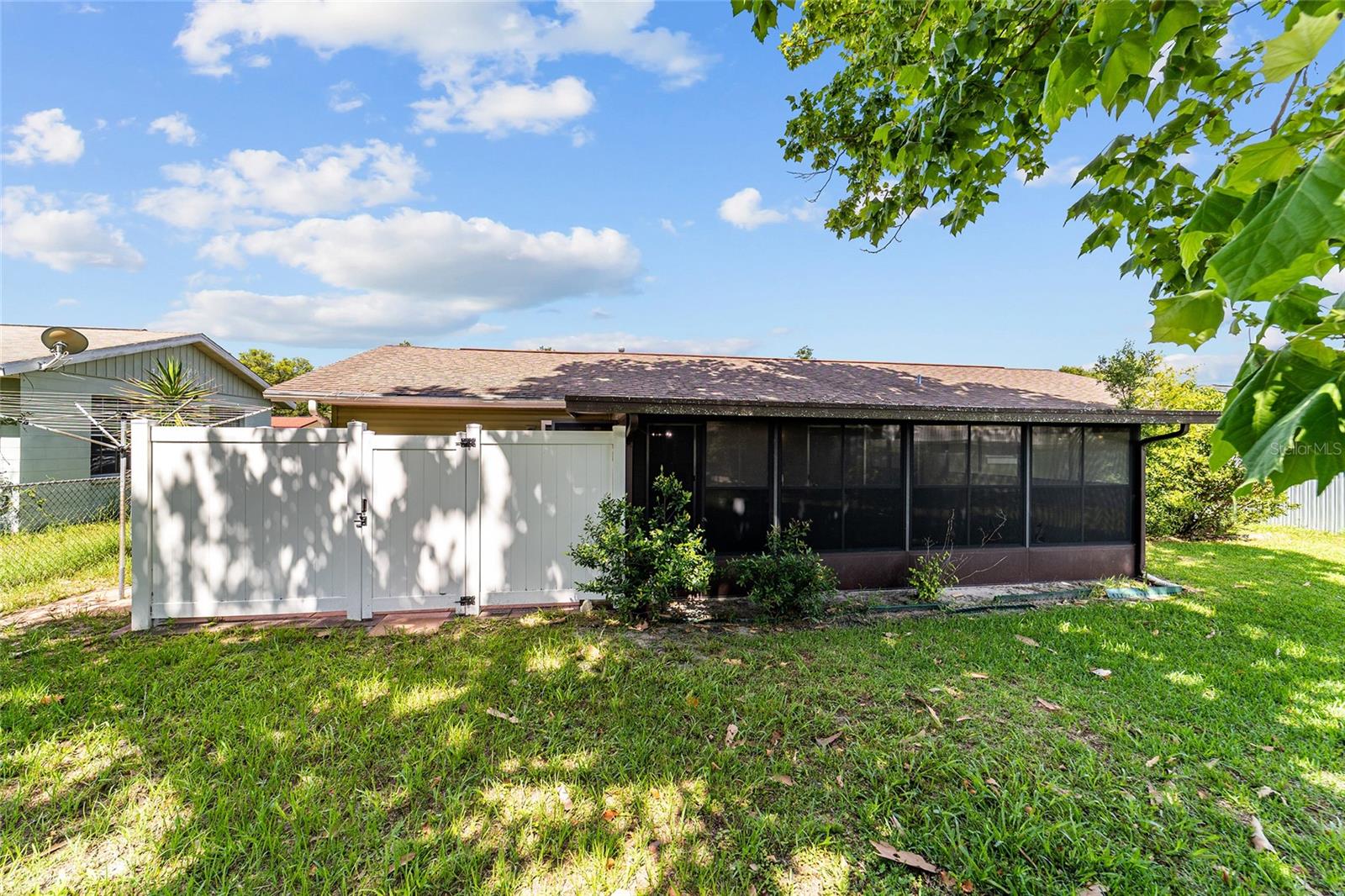 MARION OAKS UN 2 - Residential