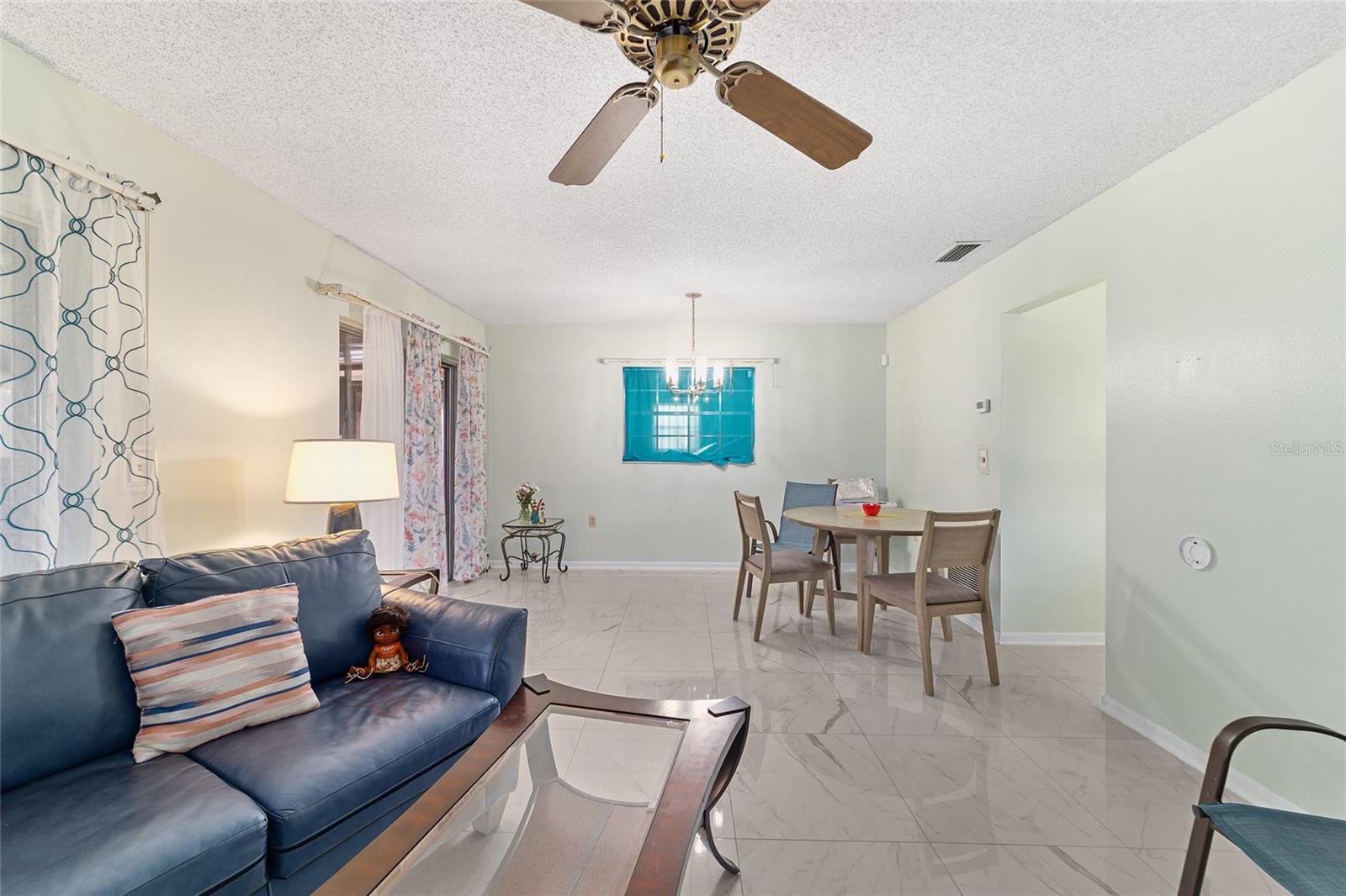 MARION OAKS UN 2 - Residential