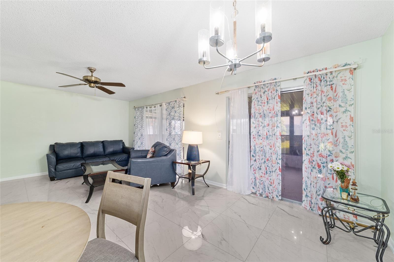 MARION OAKS UN 2 - Residential