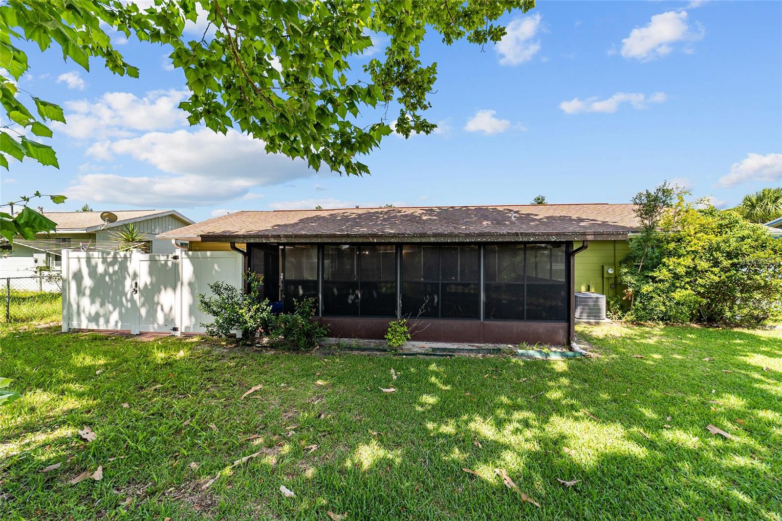 MARION OAKS UN 2 - Residential