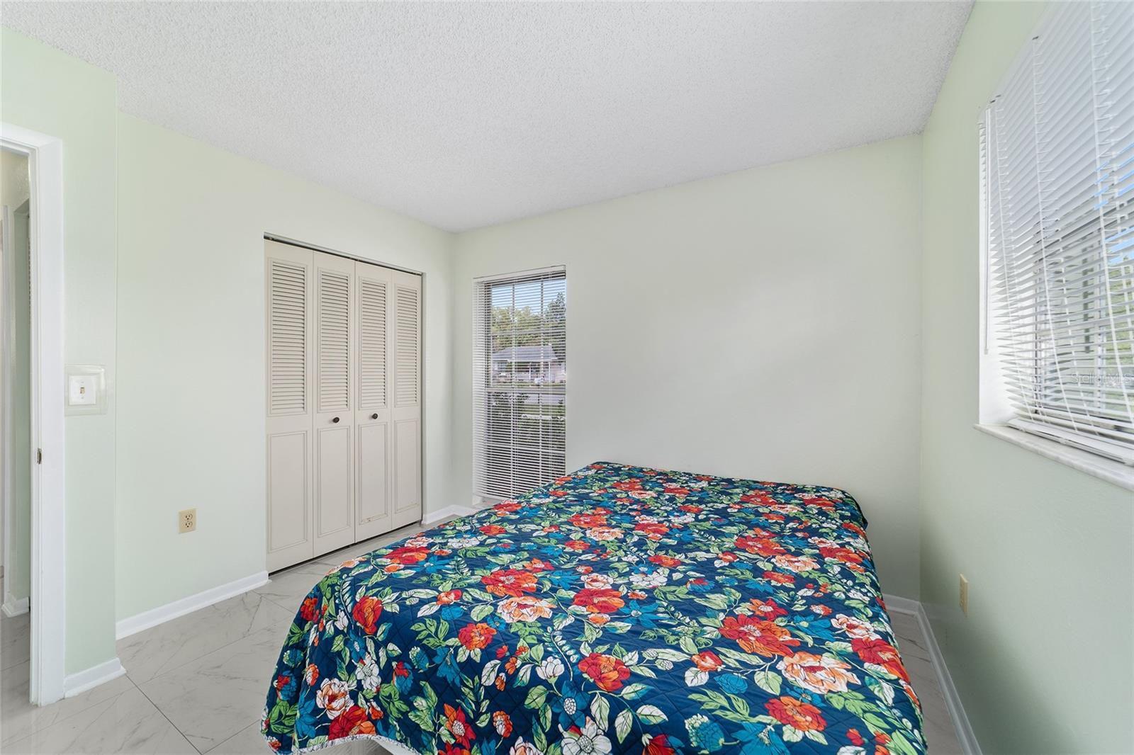 MARION OAKS UN 2 - Residential