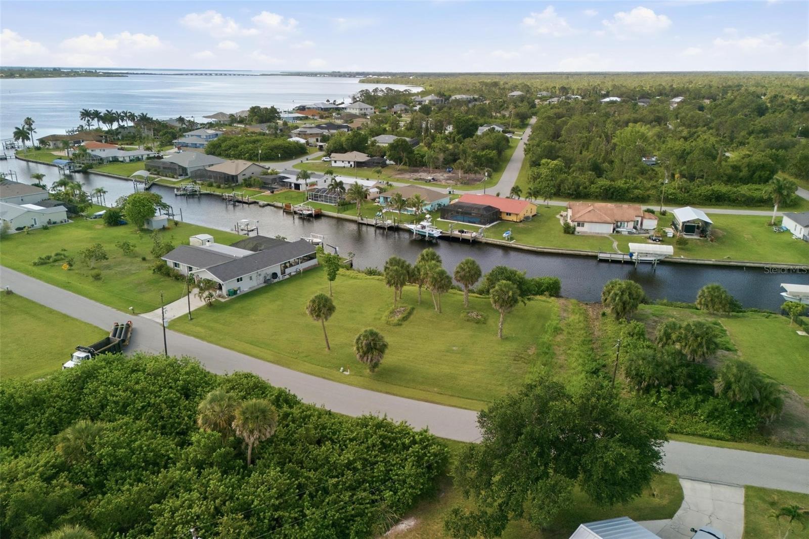 PORT CHARLOTTE SEC 060 - Land