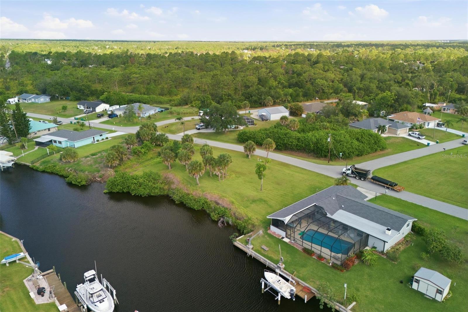 PORT CHARLOTTE SEC 060 - Land