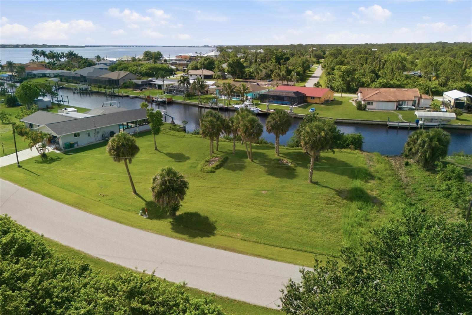 PORT CHARLOTTE SEC 060 - Land