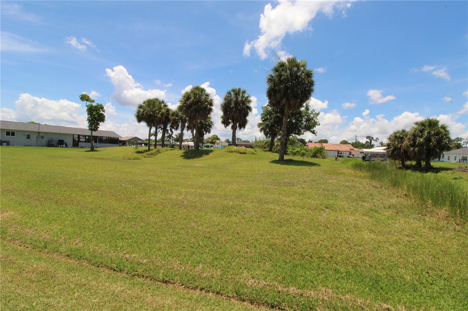 PORT CHARLOTTE SEC 060 - Land