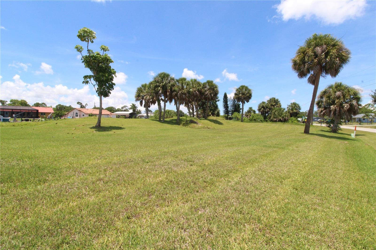 PORT CHARLOTTE SEC 060 - Land