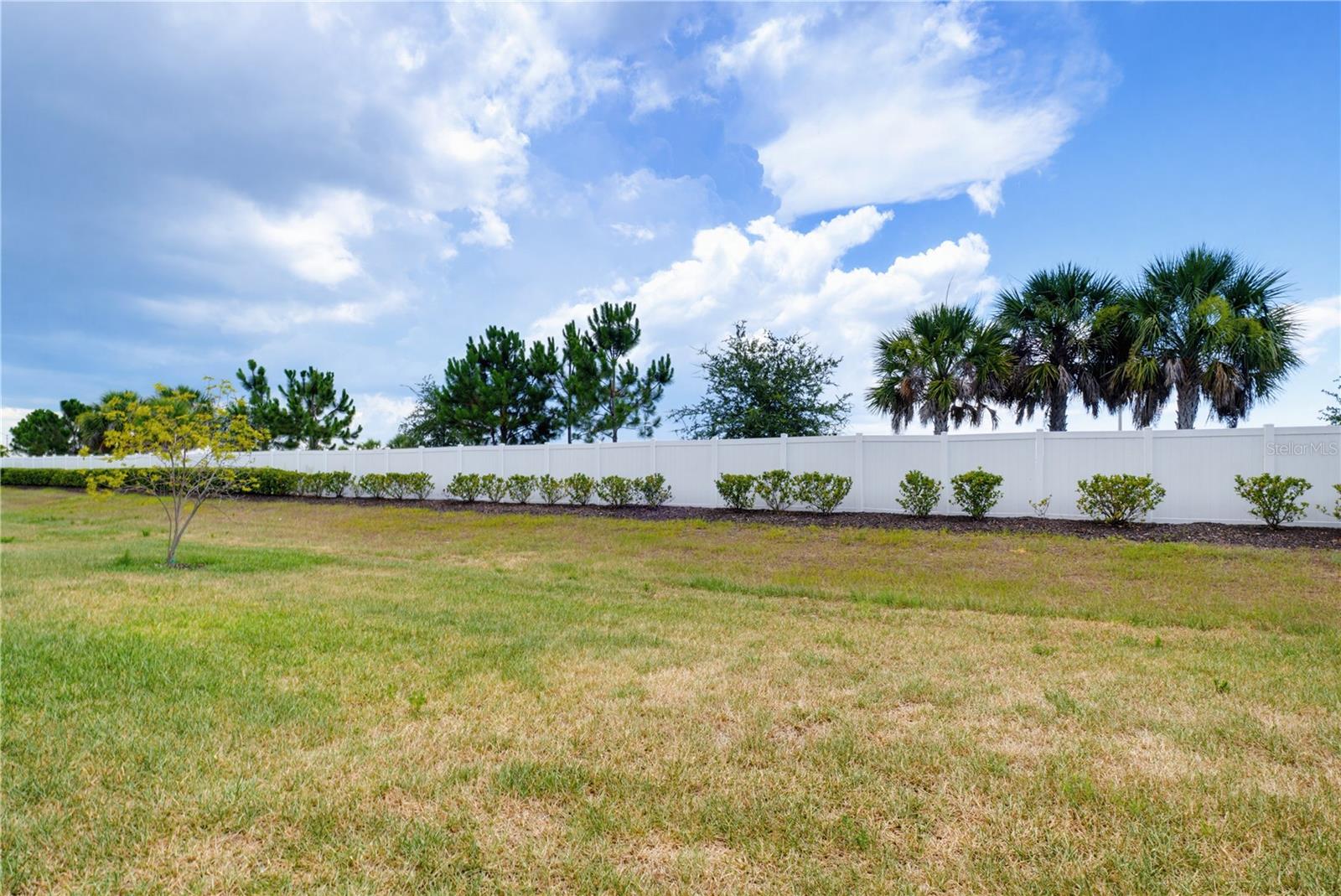 LORRAINE LAKES - Residential
