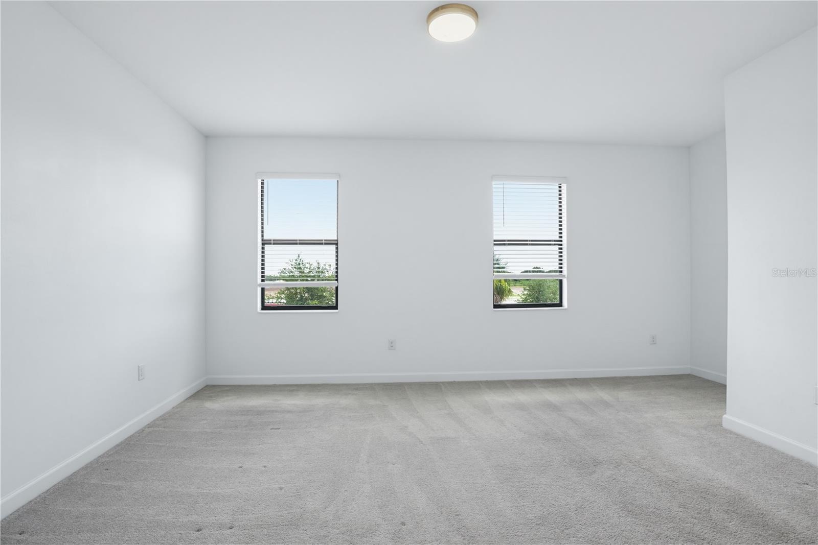 LORRAINE LAKES - Residential