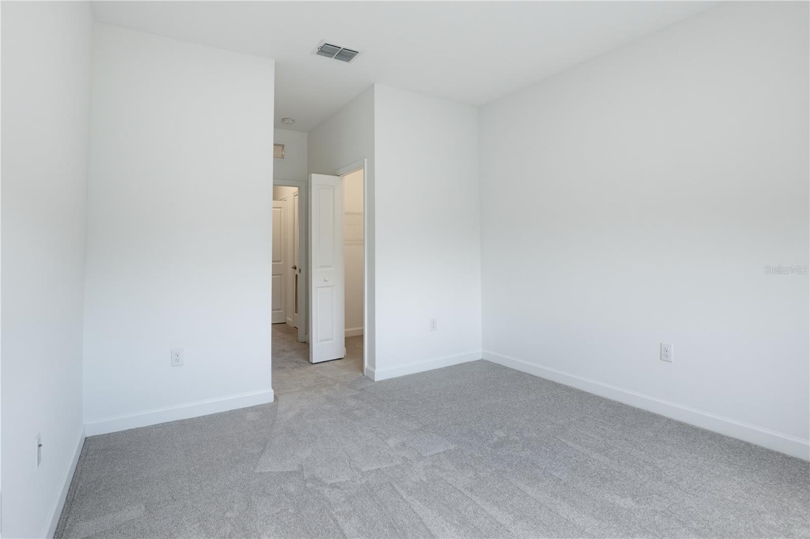 LORRAINE LAKES - Residential