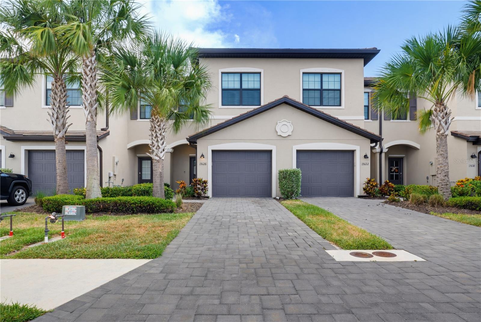 LORRAINE LAKES - Residential