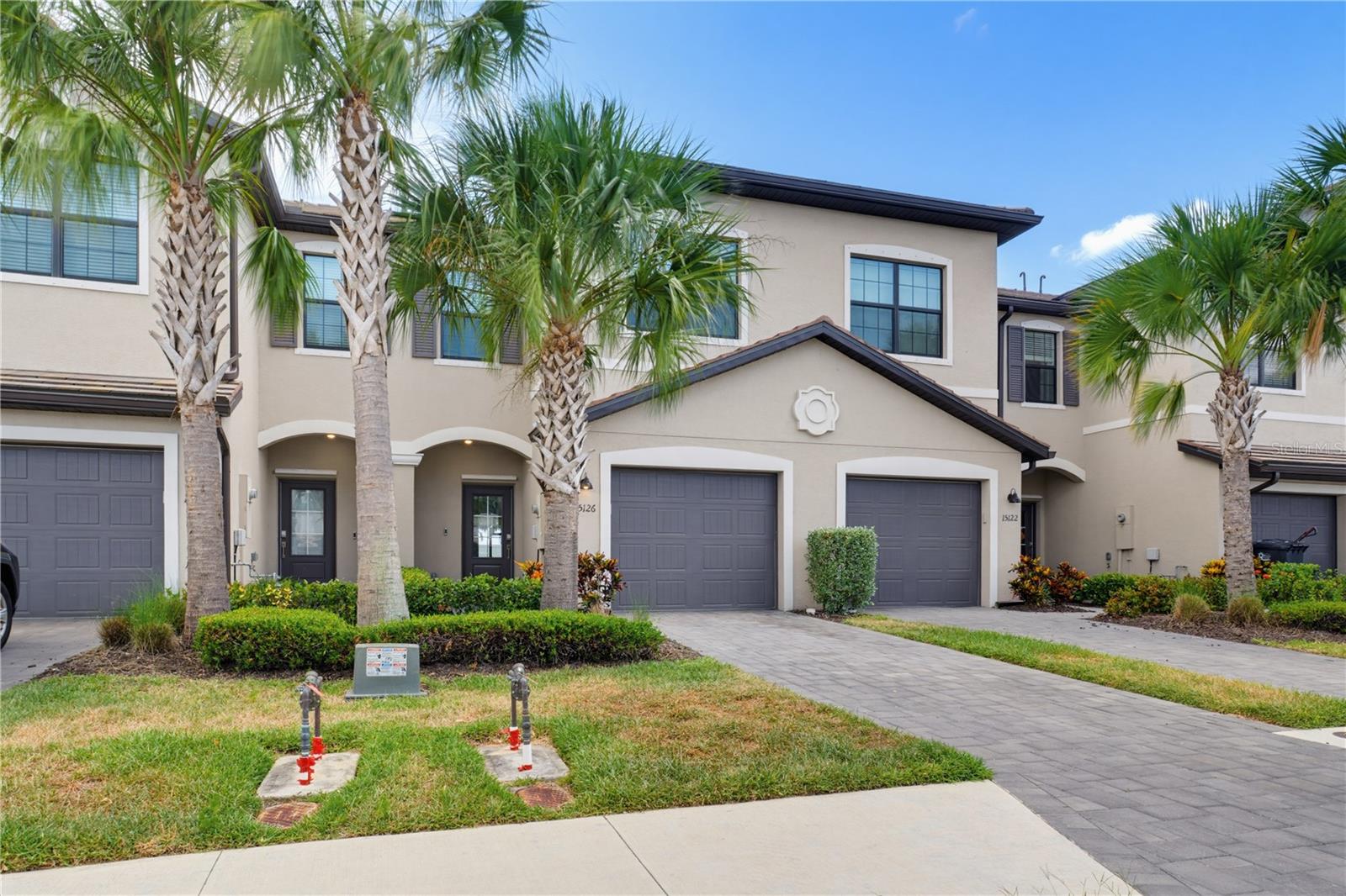 LORRAINE LAKES - Residential
