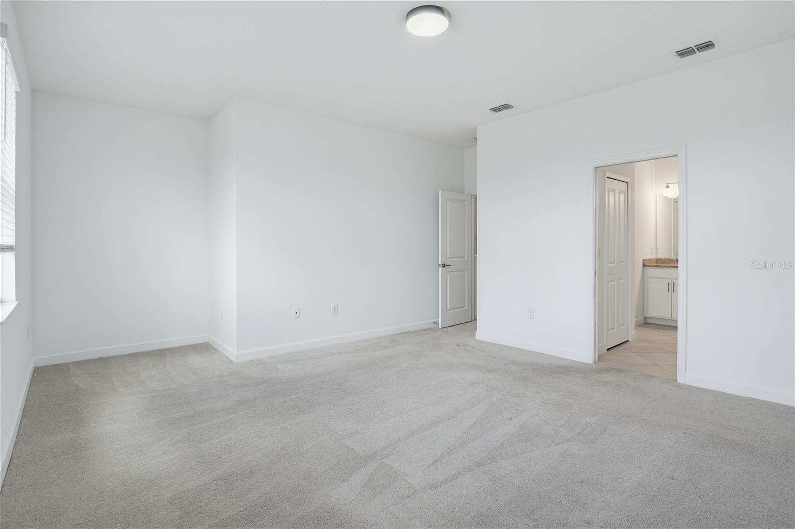 LORRAINE LAKES - Residential