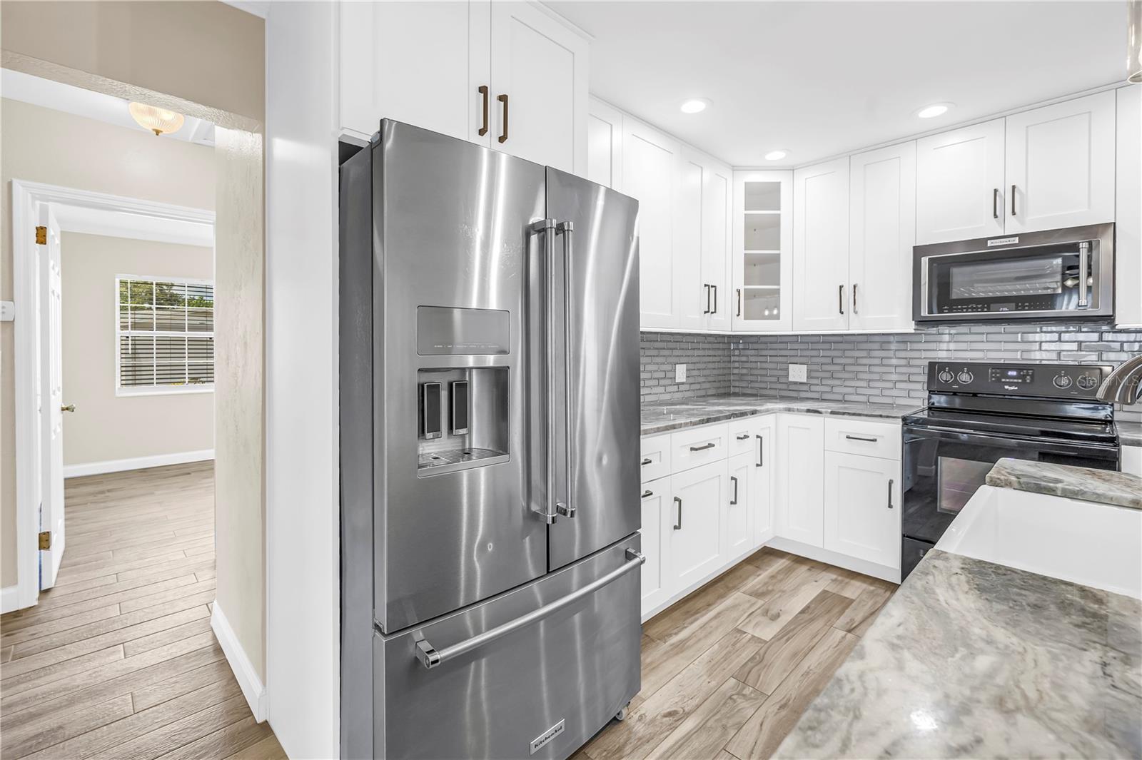 SIRMONS ESTATES - Residential
