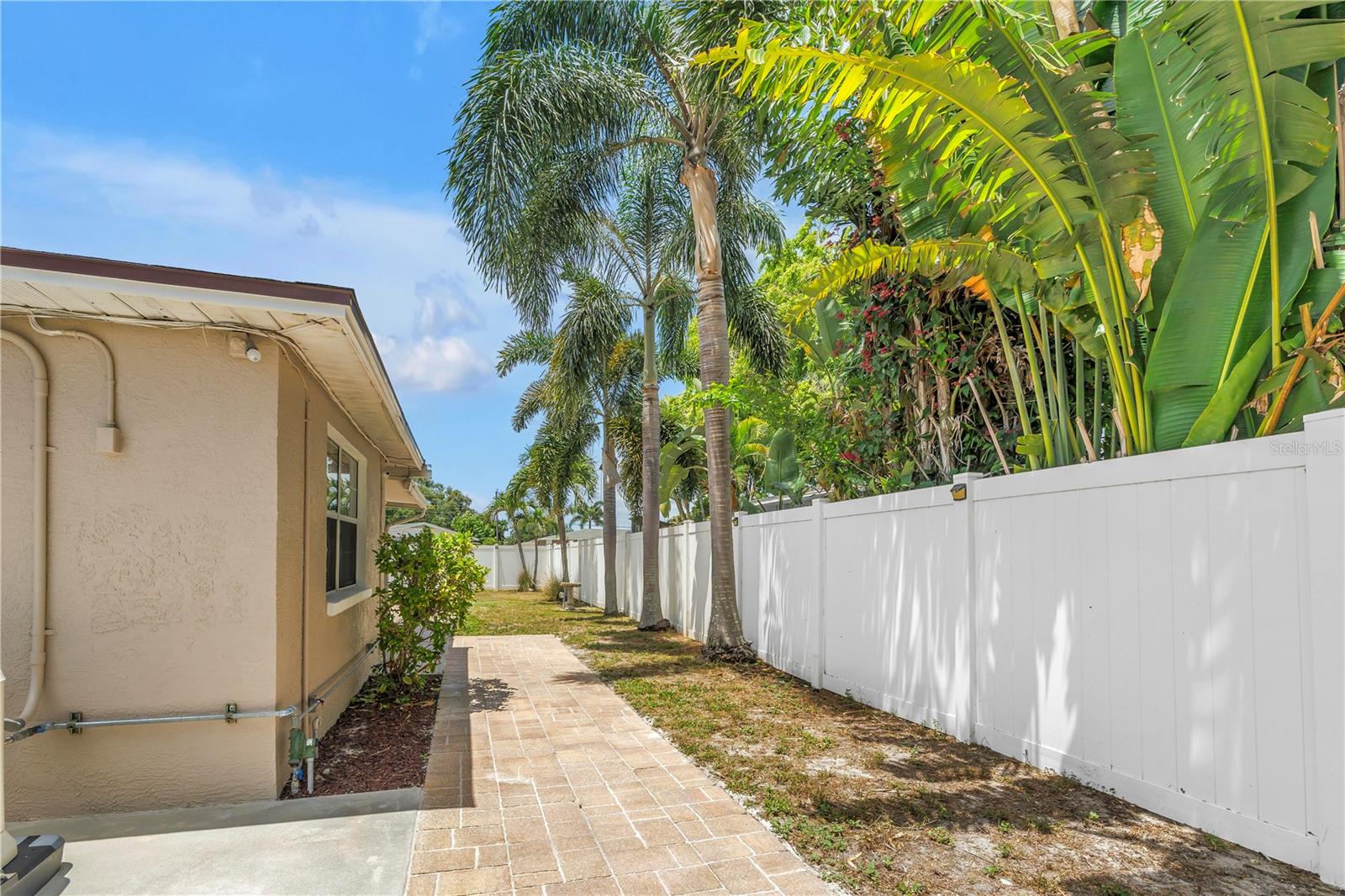 SIRMONS ESTATES - Residential
