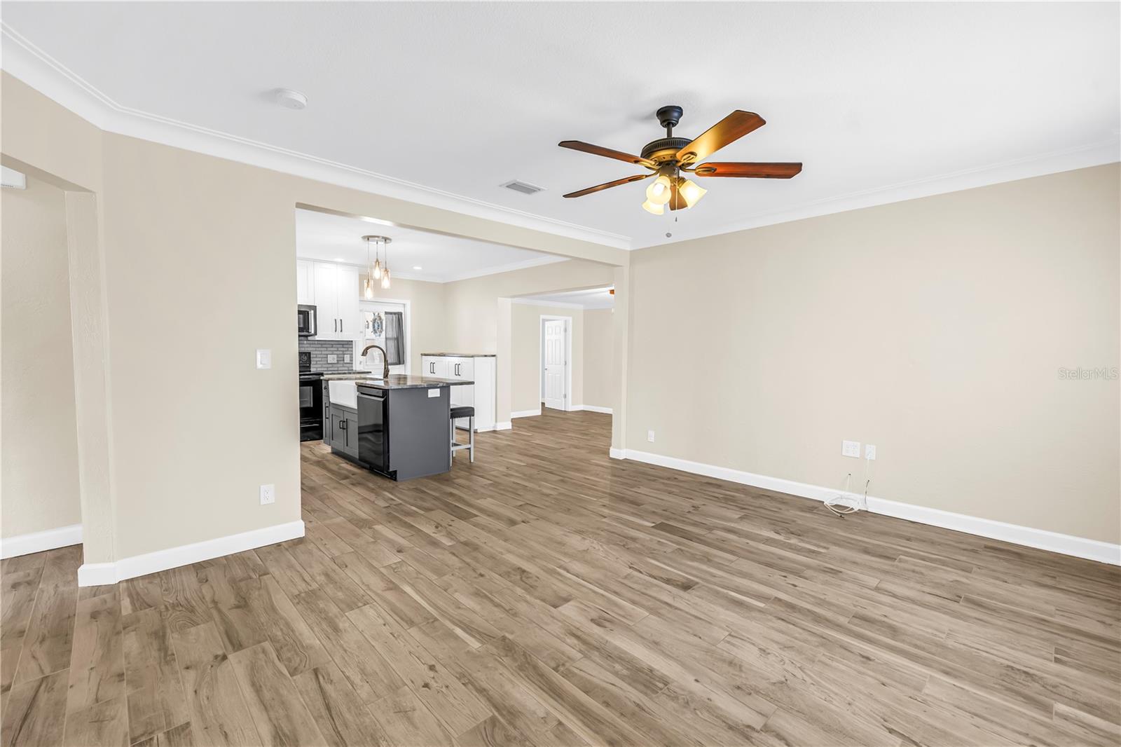 SIRMONS ESTATES - Residential