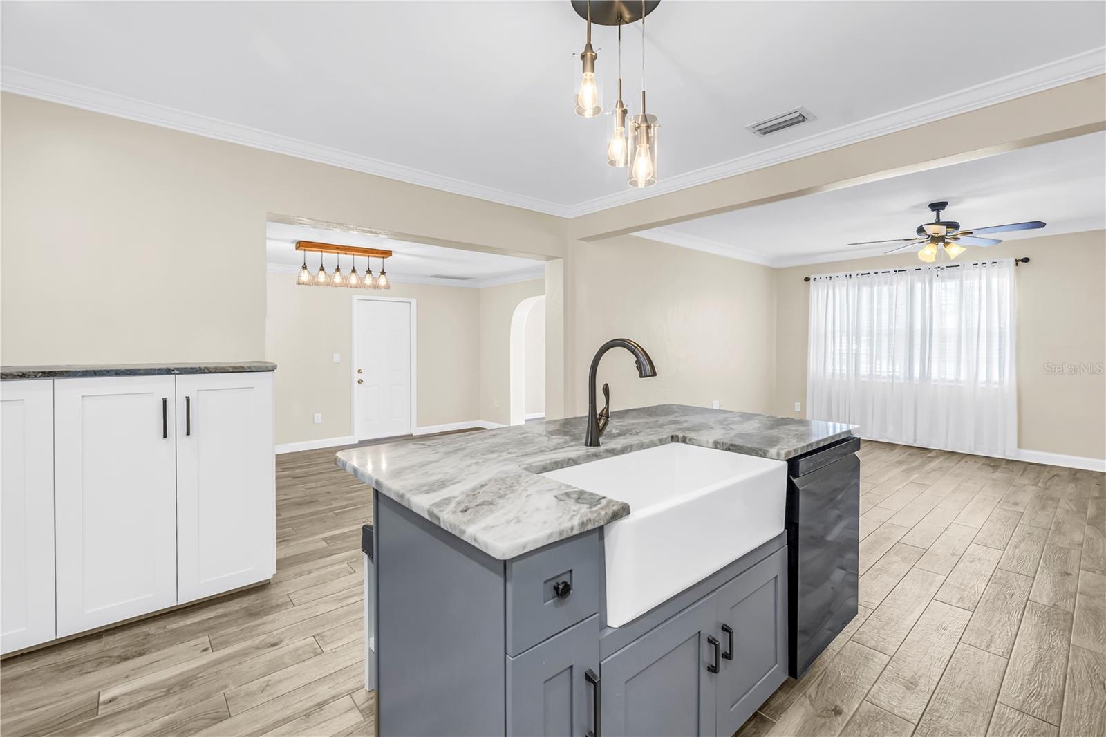 SIRMONS ESTATES - Residential