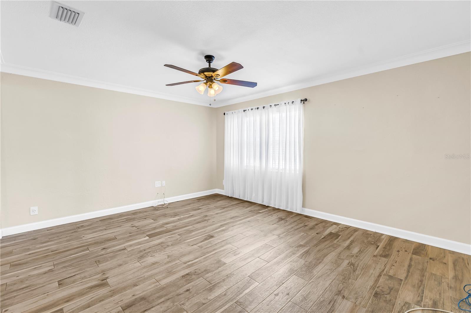 SIRMONS ESTATES - Residential