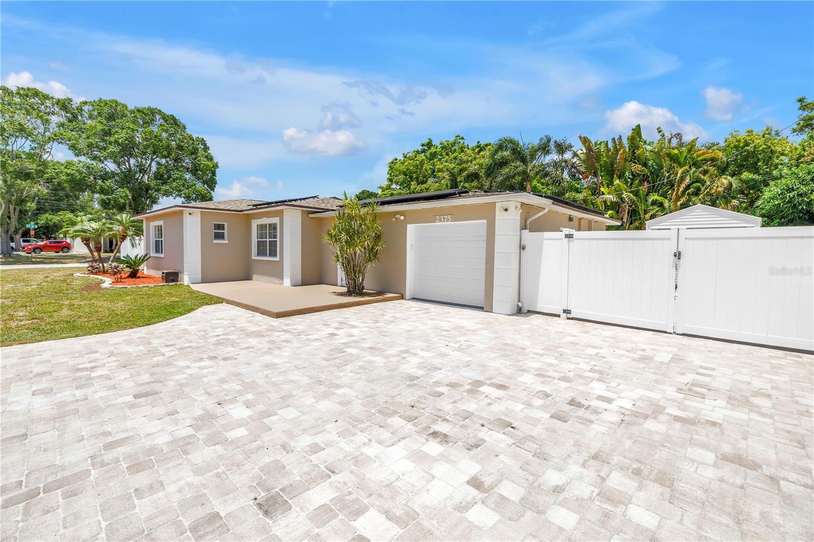 SIRMONS ESTATES - Residential
