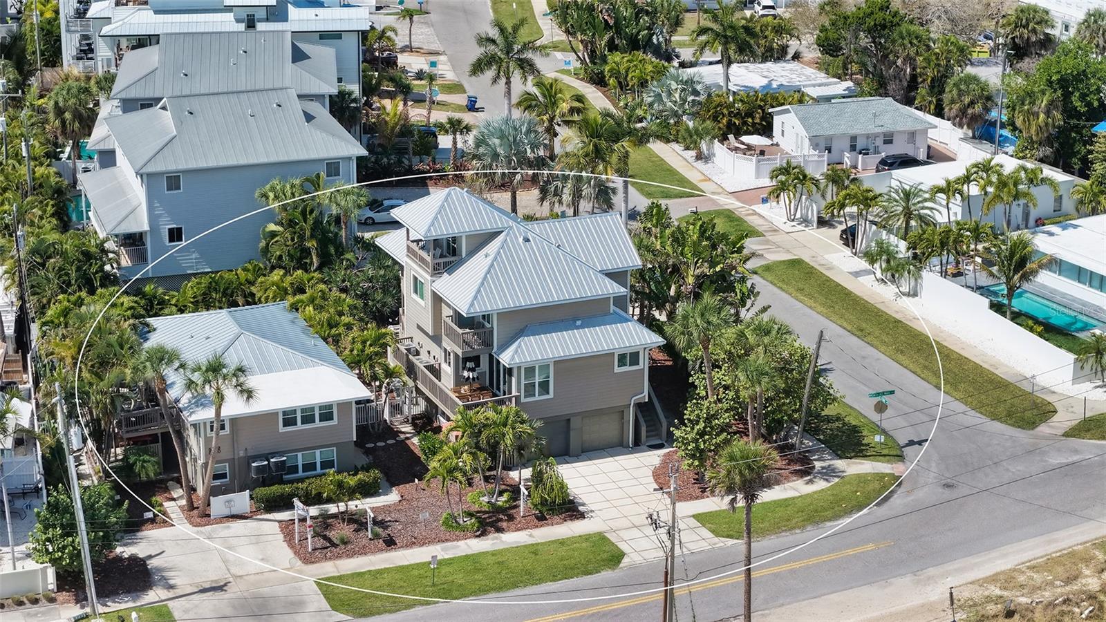 SARASOTA BEACH - Residential Income